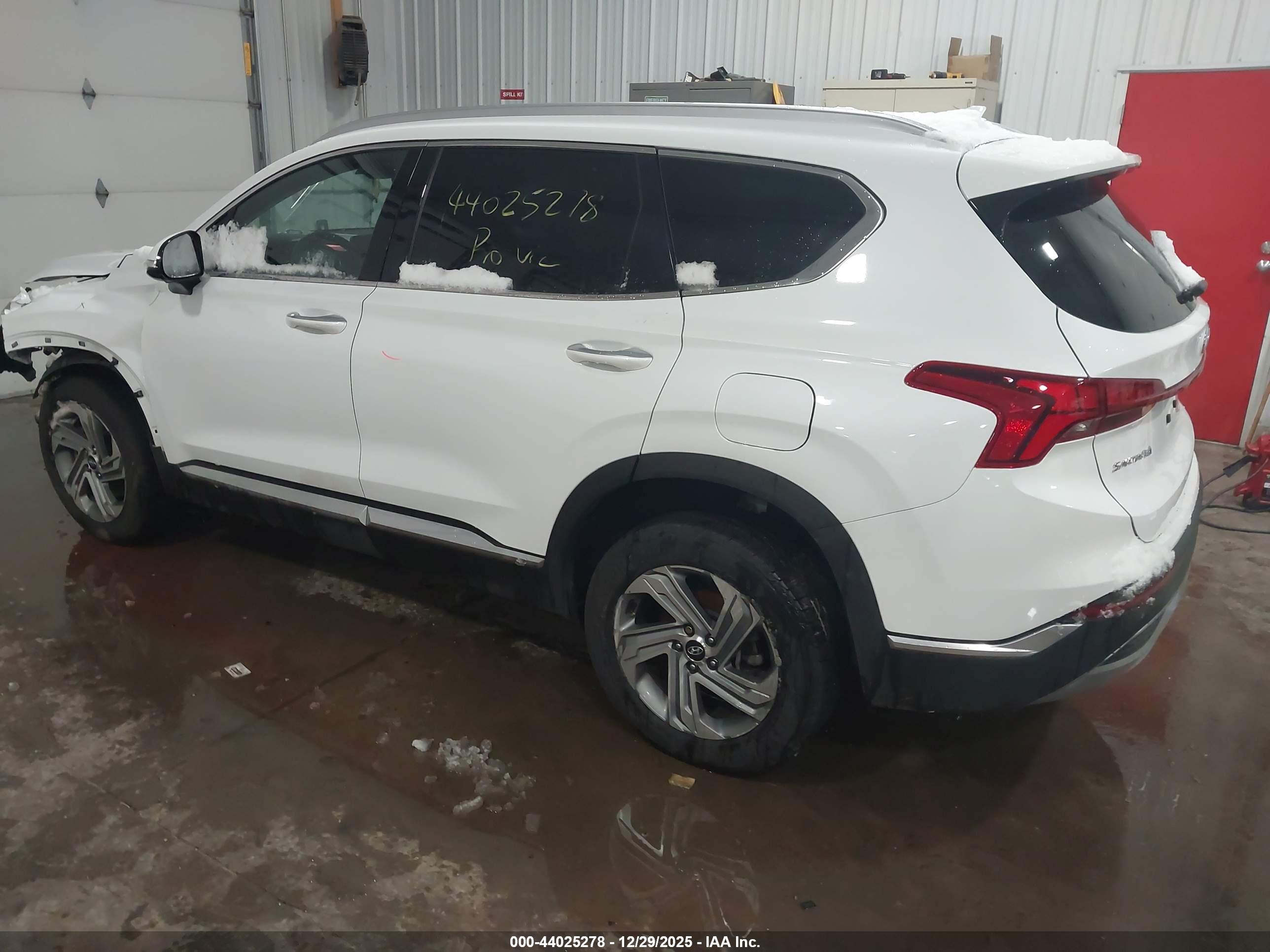 HYUNDAI SANTA image 3