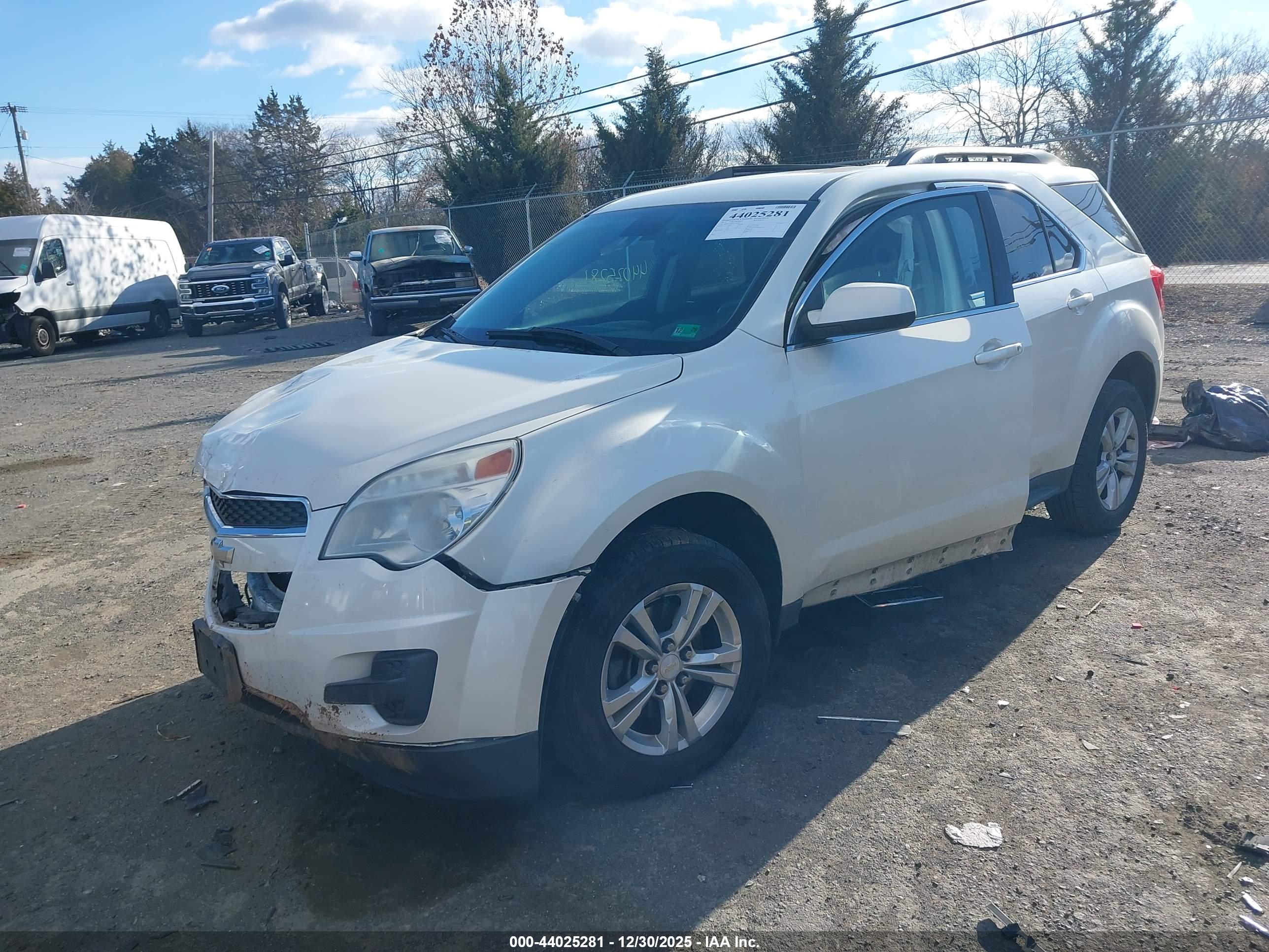 CHEVROLET EQUINOX image 2