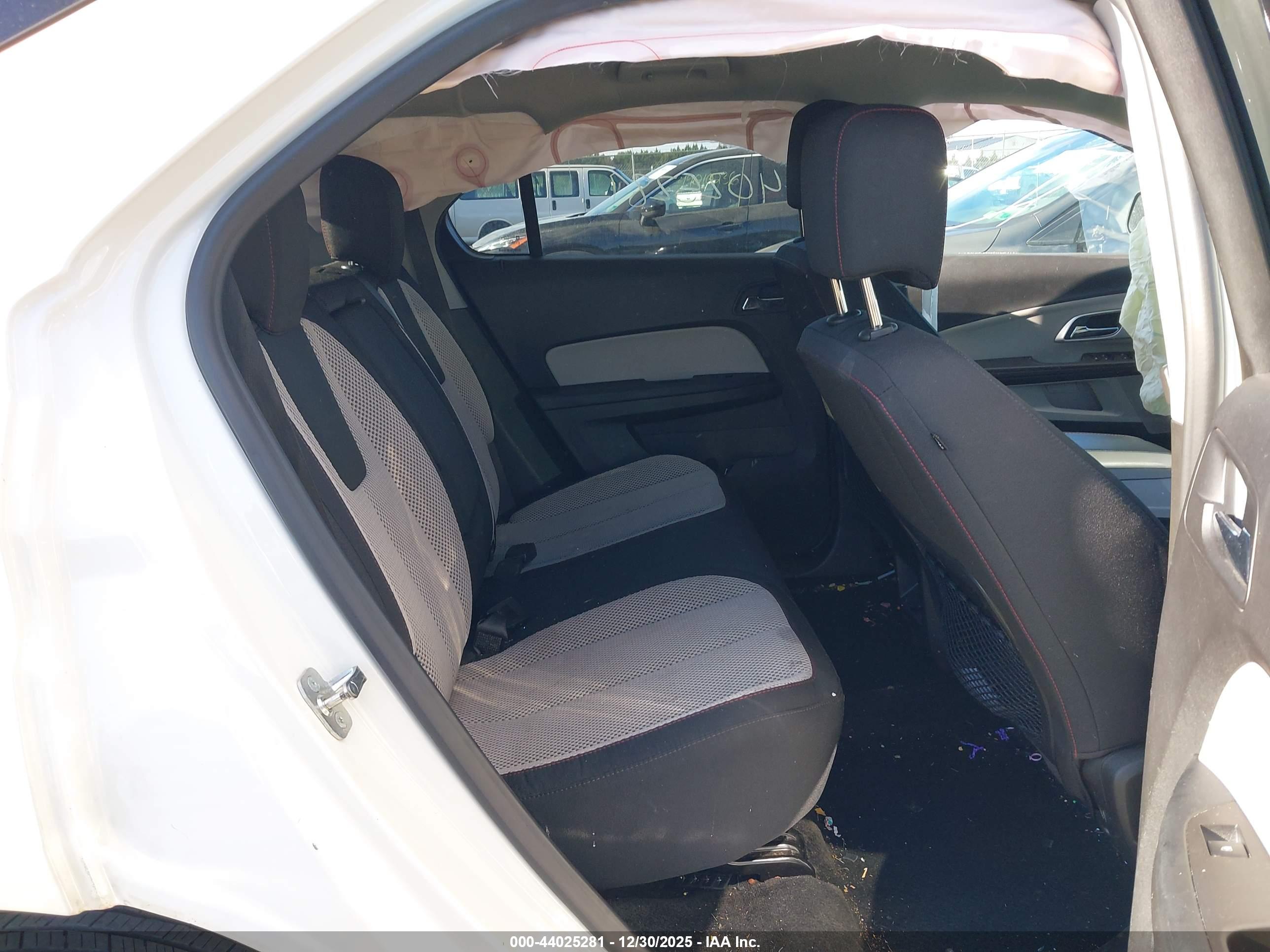 CHEVROLET EQUINOX image 8