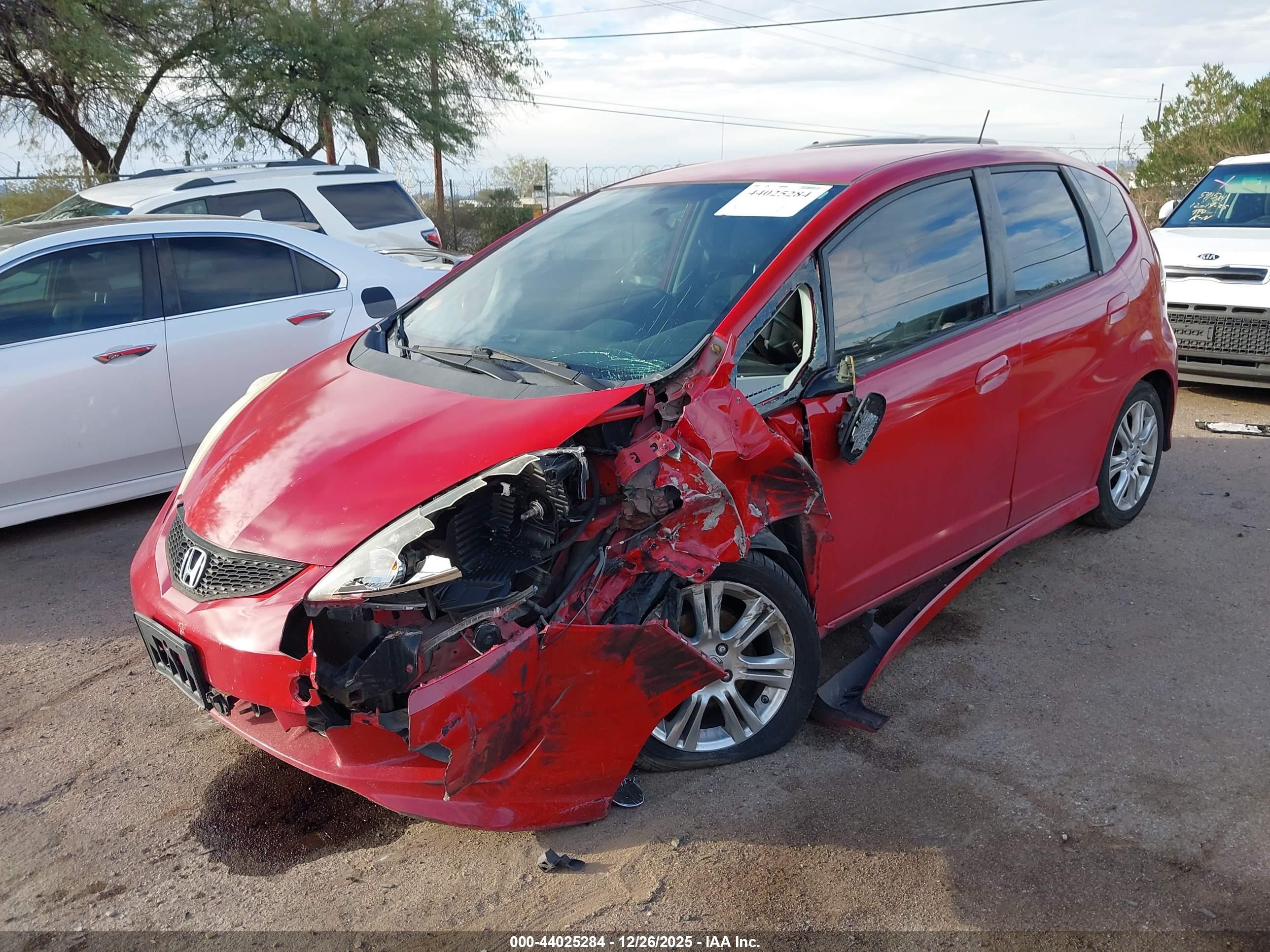 HONDA FIT image 6