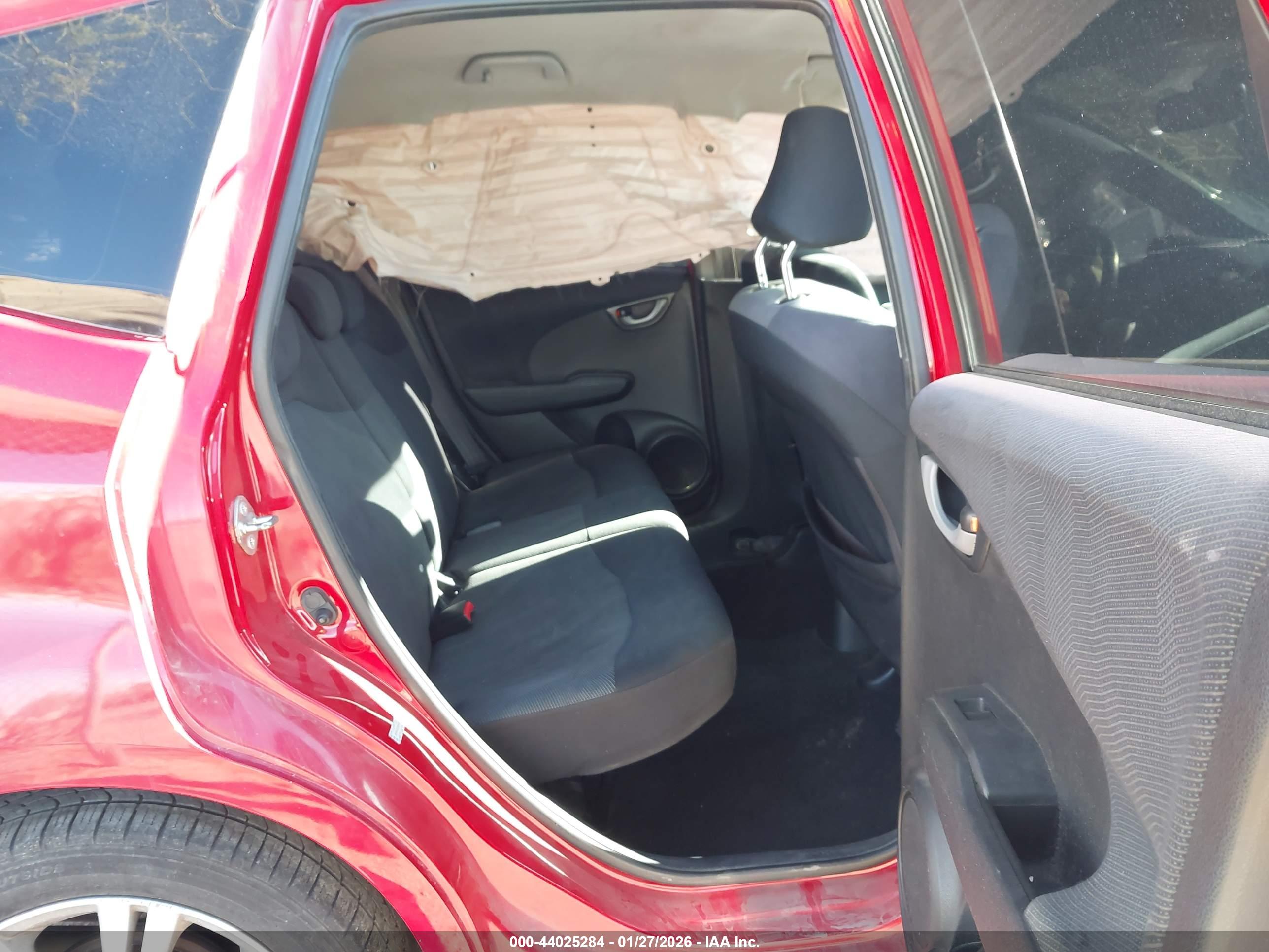 HONDA FIT image 8
