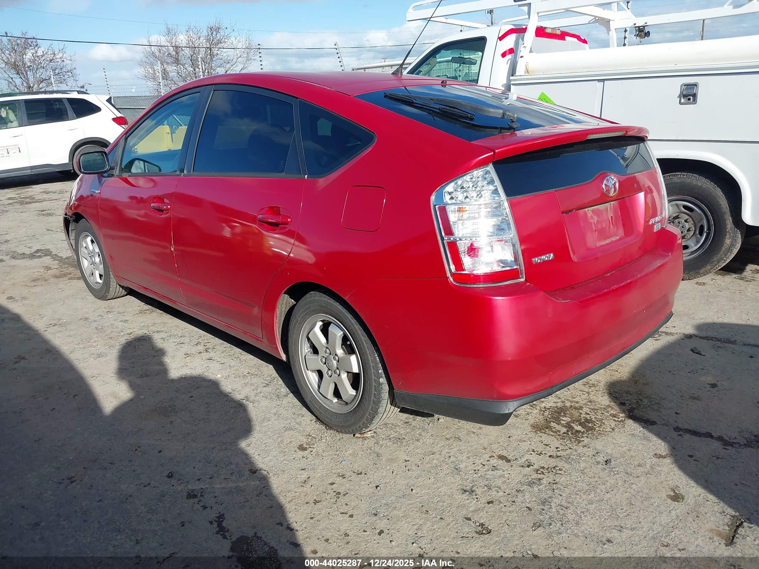 TOYOTA PRIUS image 3