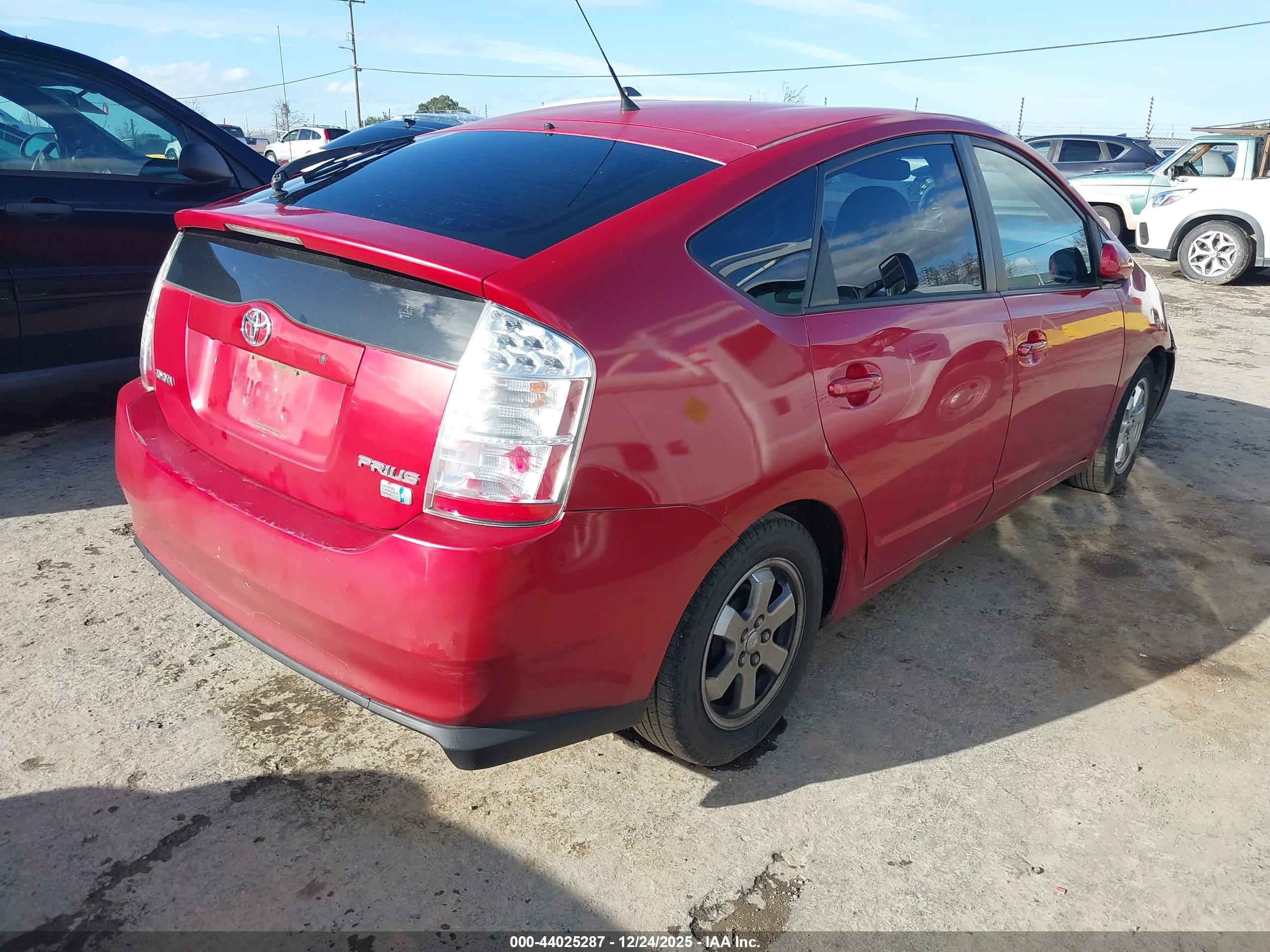 TOYOTA PRIUS image 4