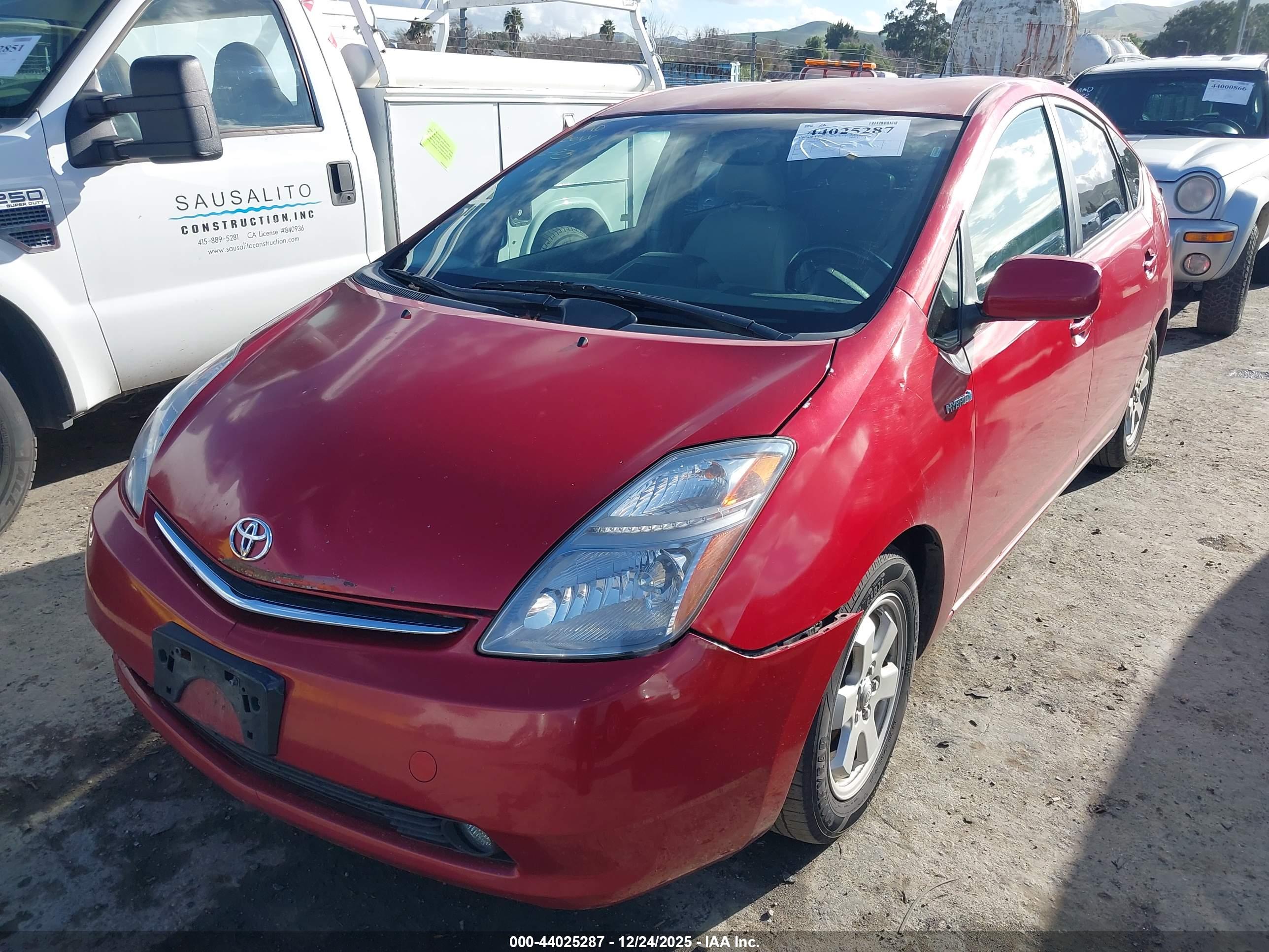 TOYOTA PRIUS image 6