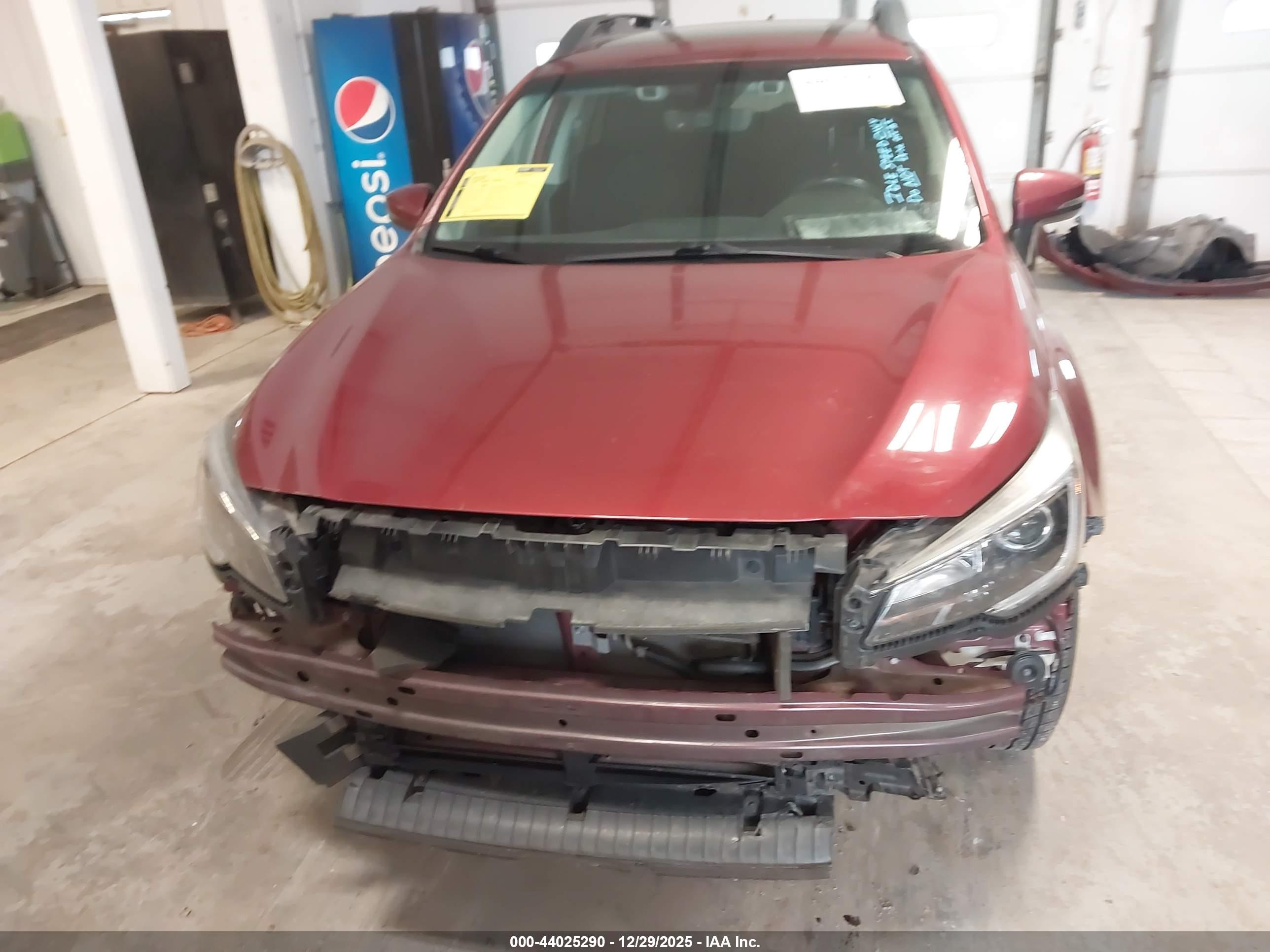 SUBARU OUTBACK image 6