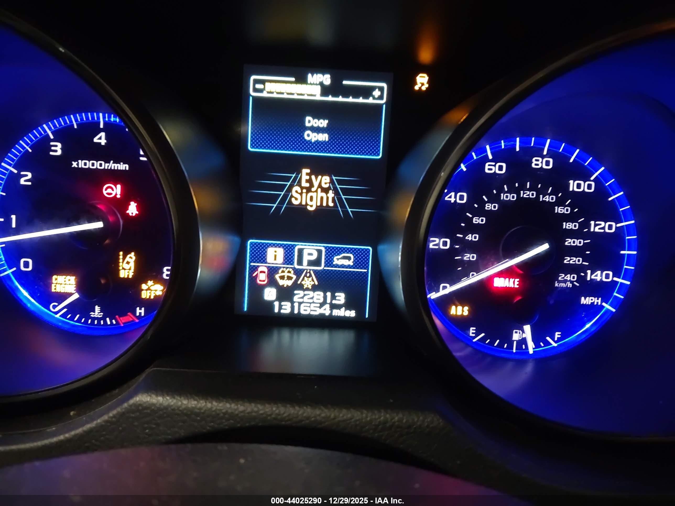 SUBARU OUTBACK image 7