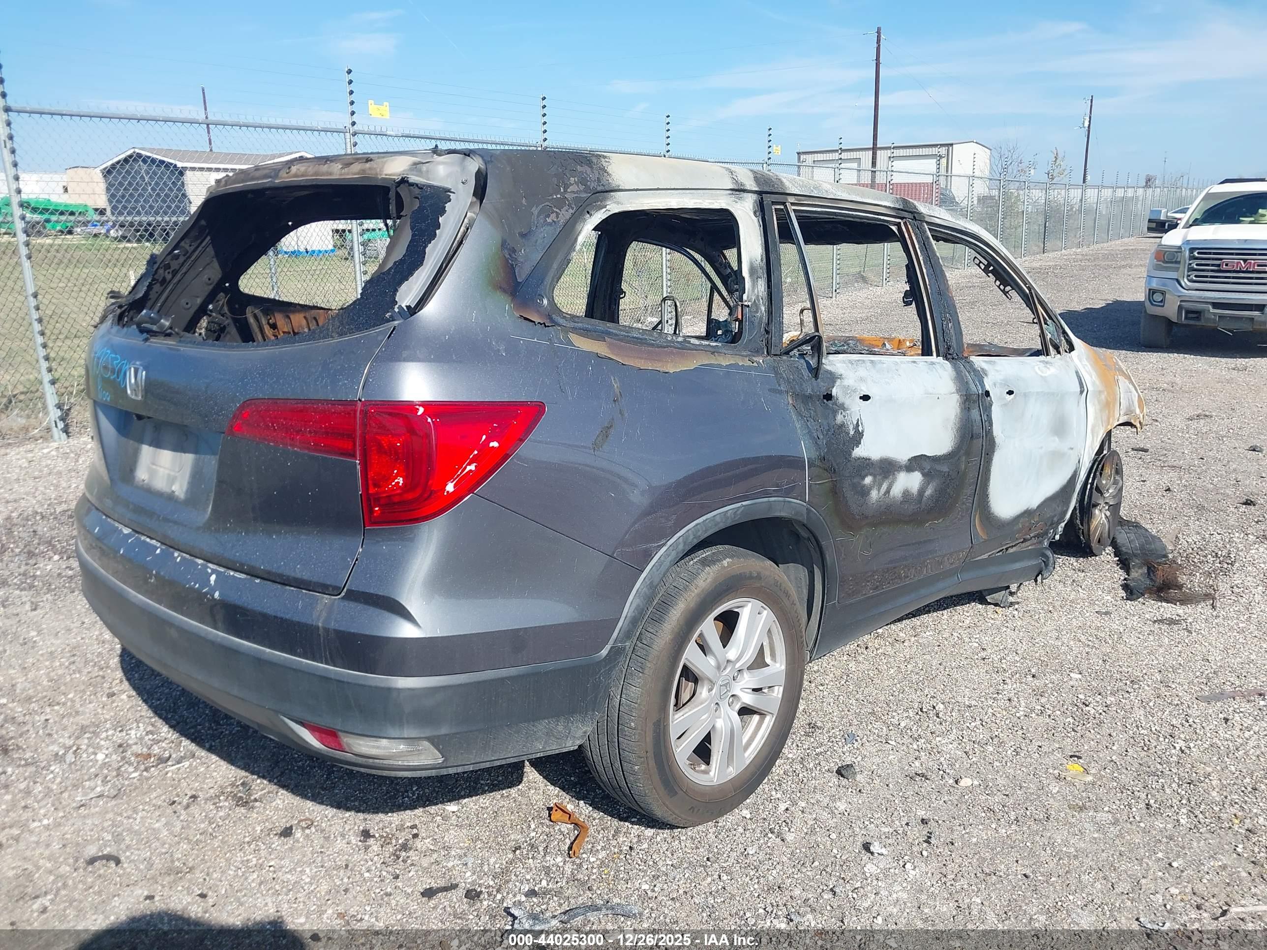 HONDA PILOT image 4