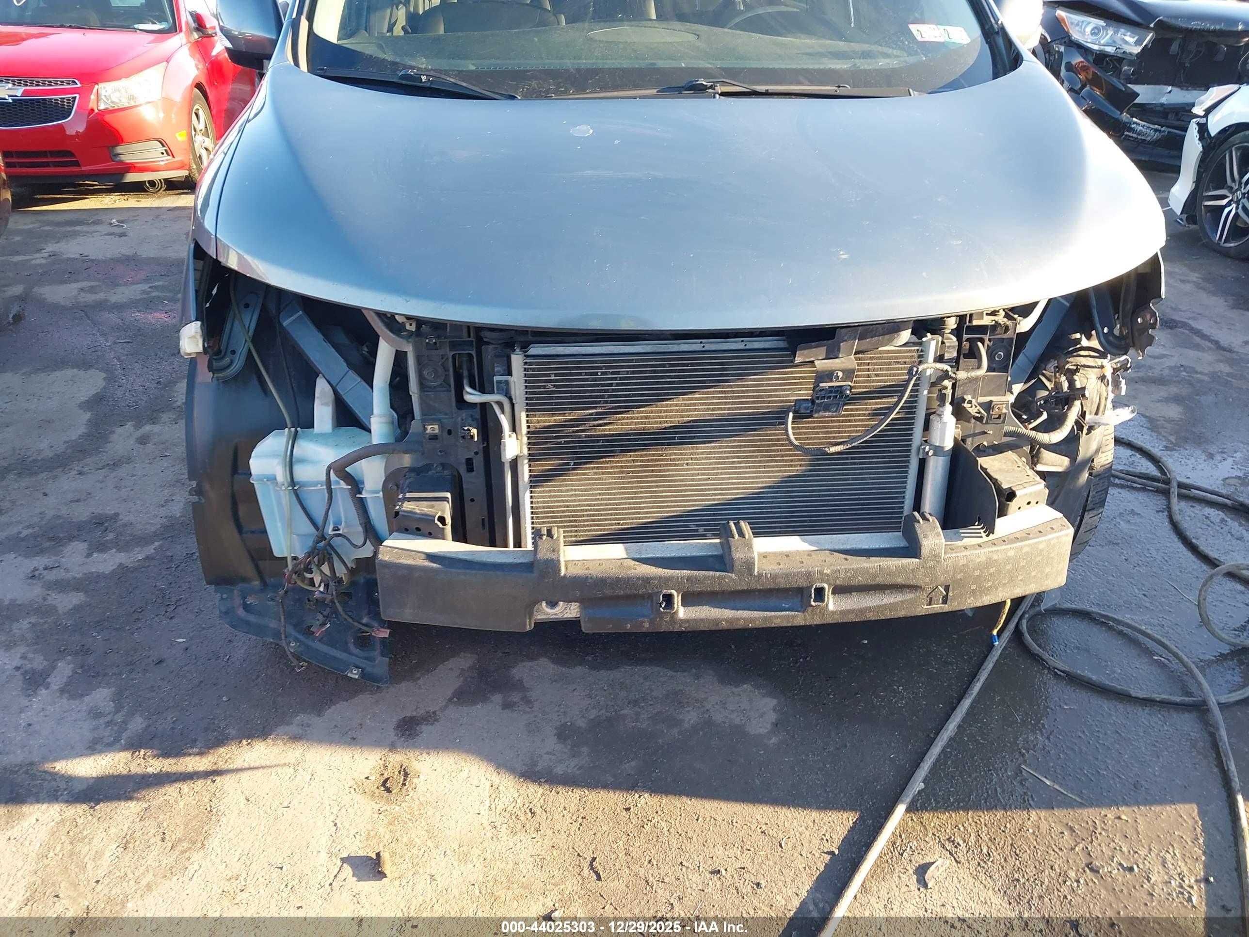 NISSAN QUEST image 6