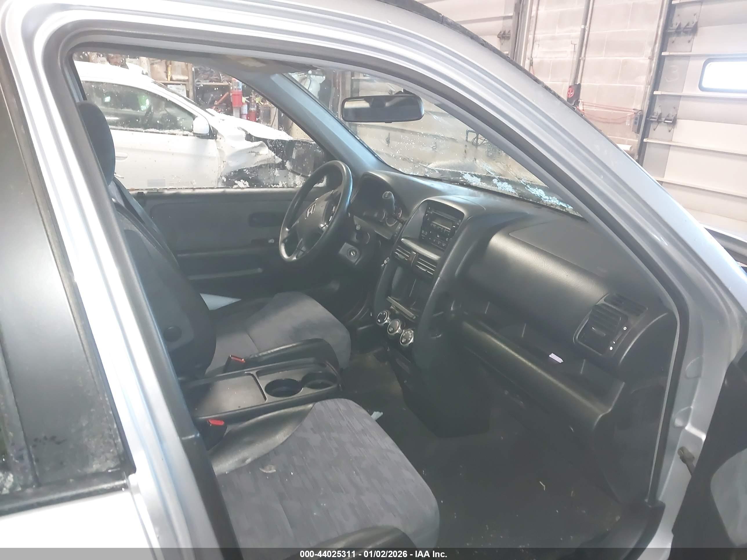HONDA CR-V image 5