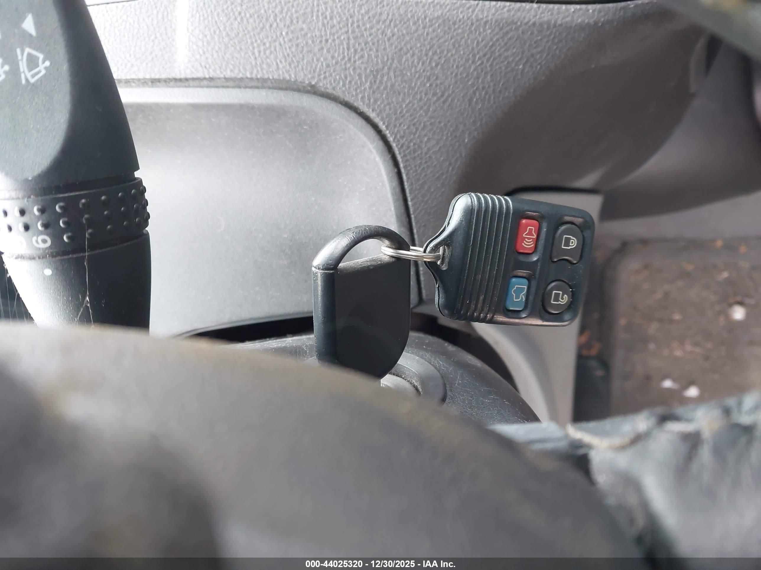 FORD FOCUS image 11