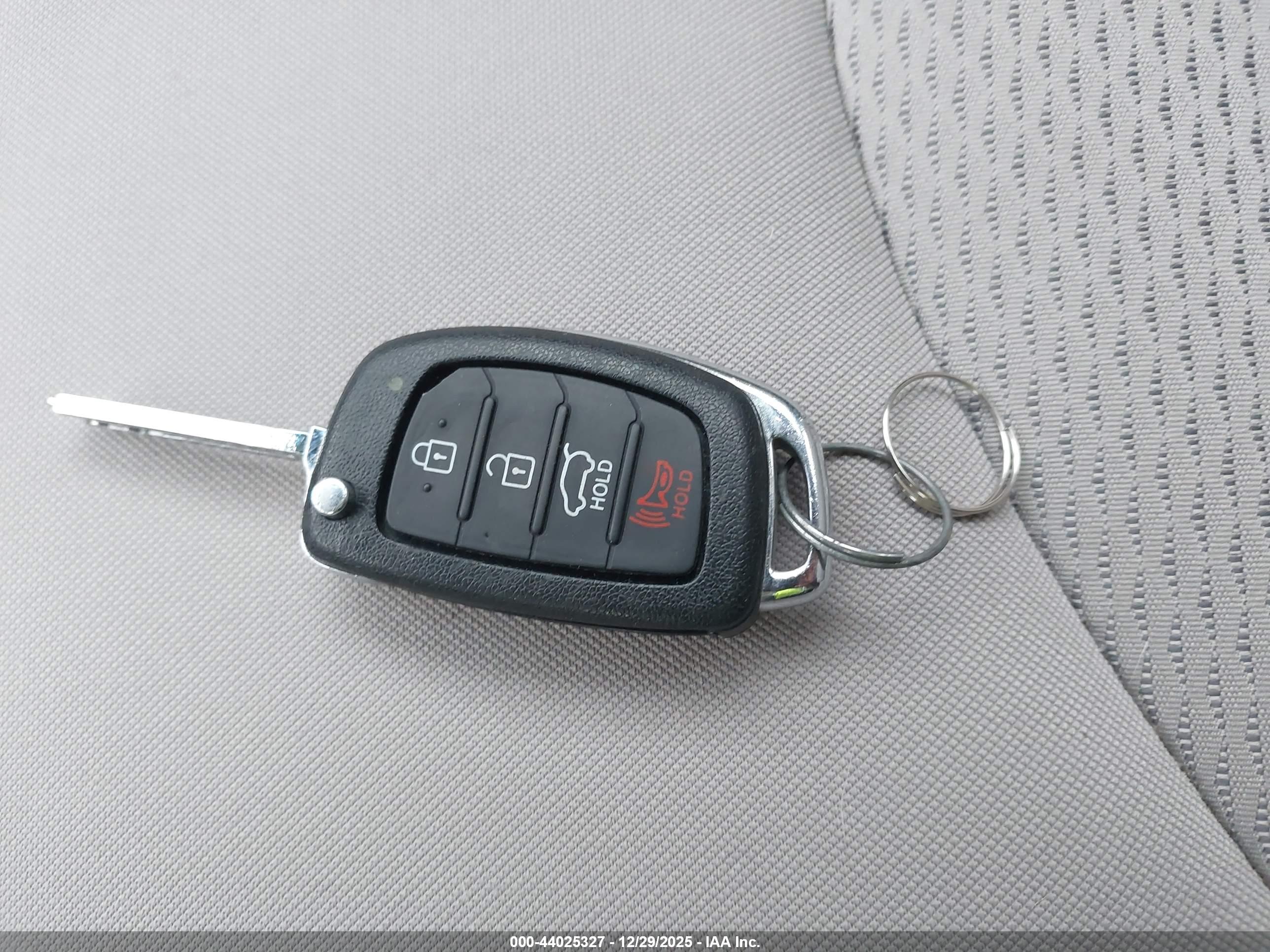 HYUNDAI SONATA image 11