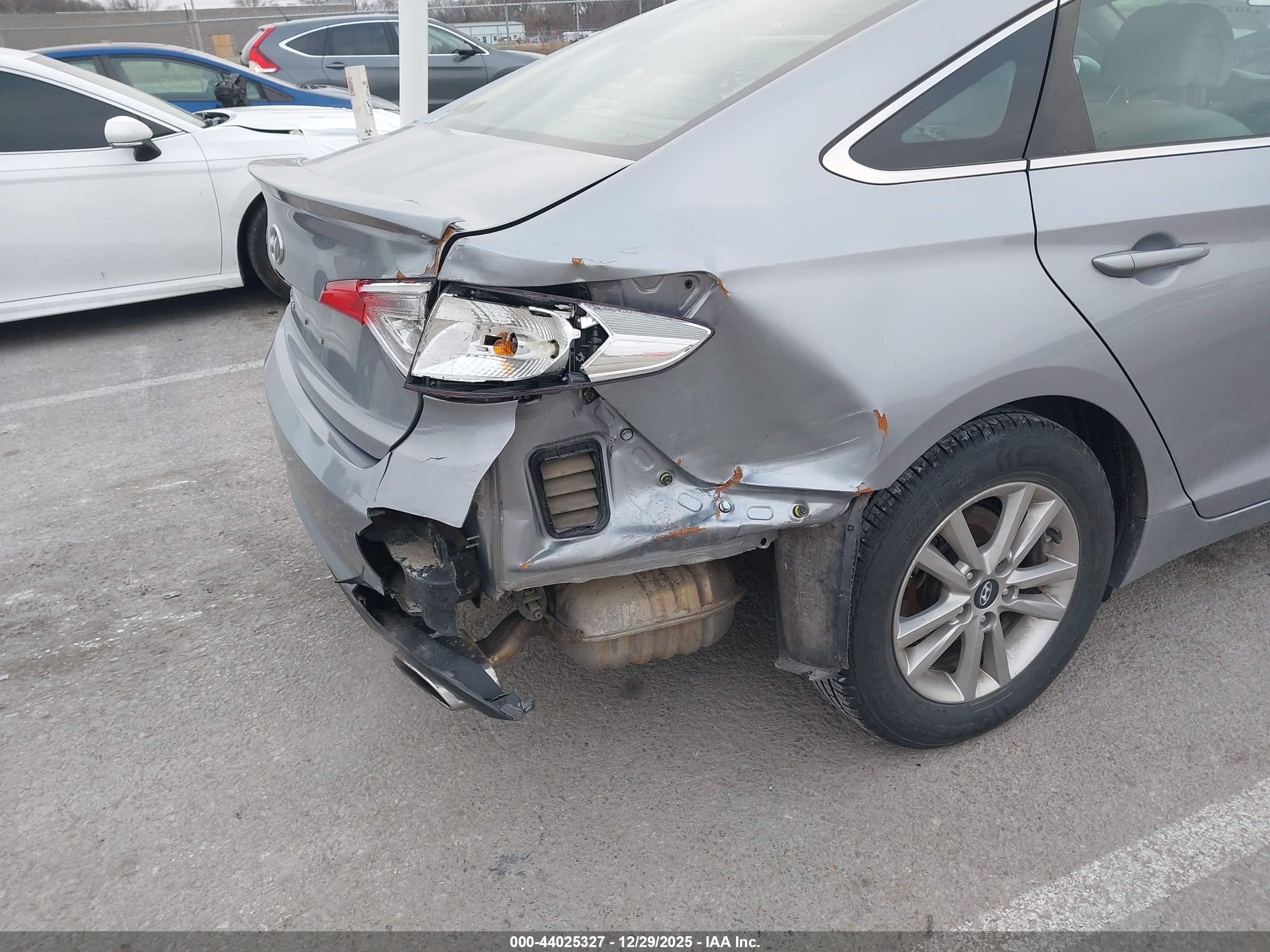 HYUNDAI SONATA image 6
