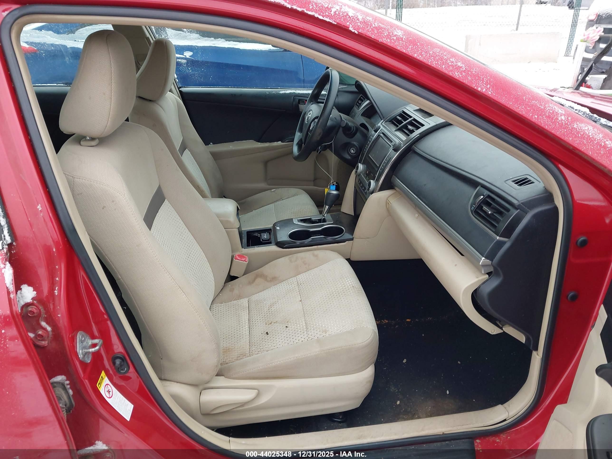 TOYOTA CAMRY image 5
