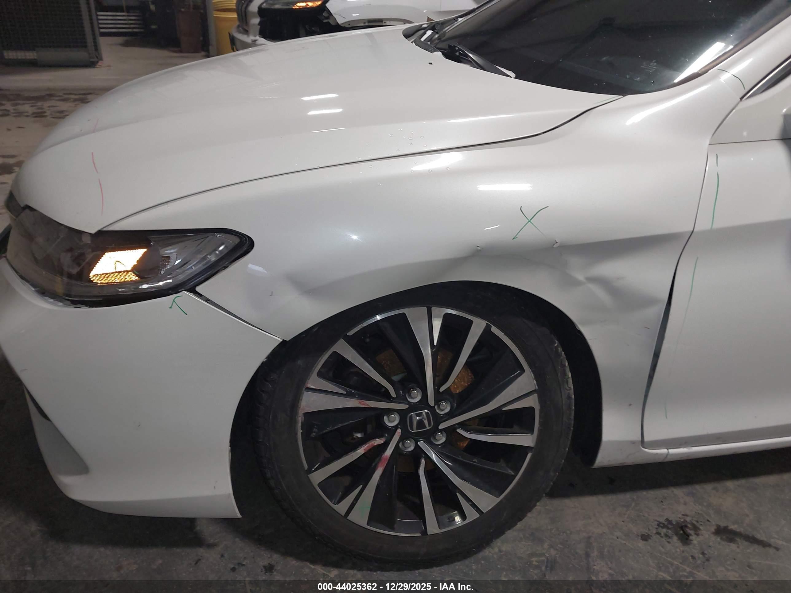 HONDA ACCORD image 6