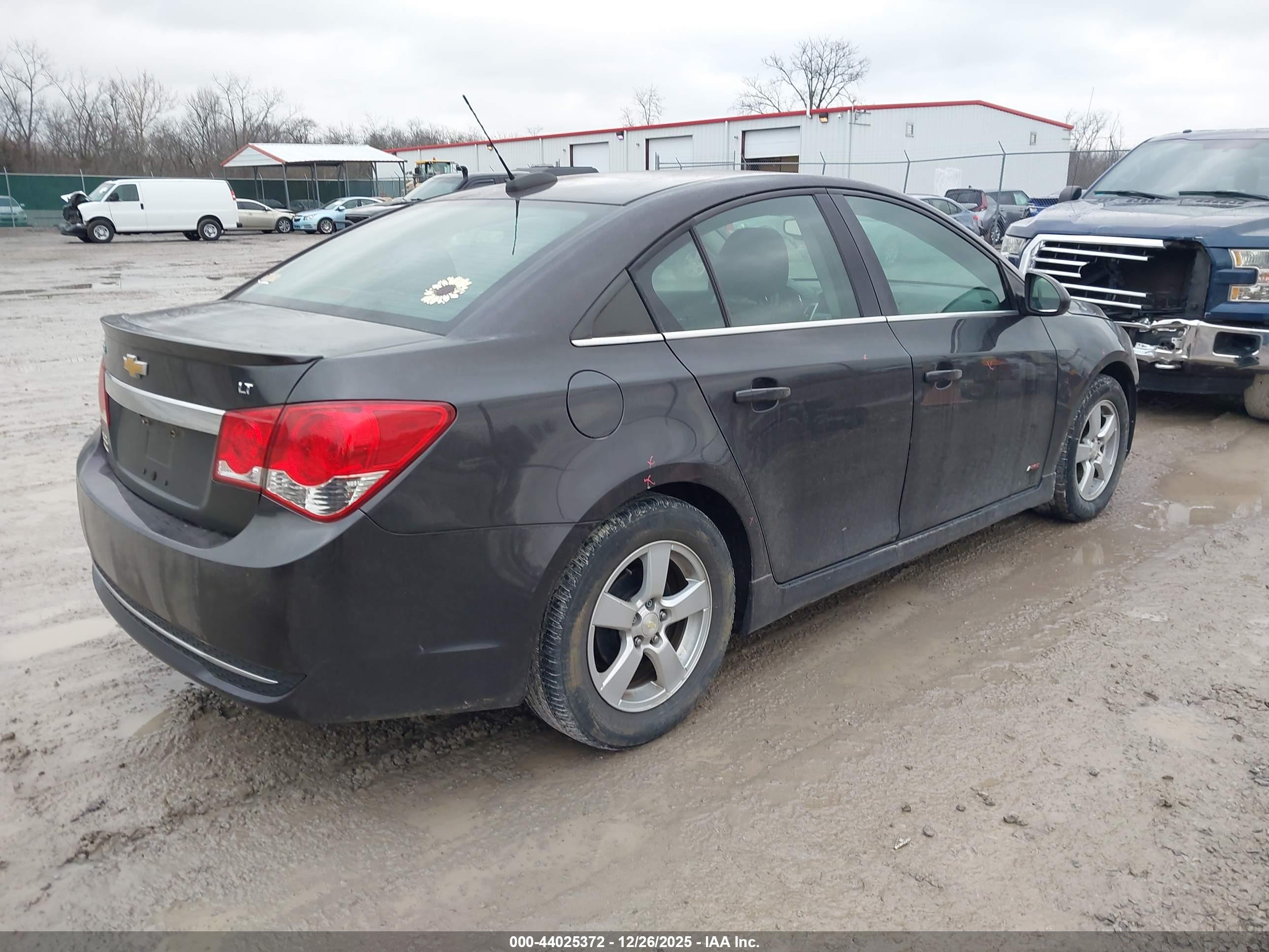 CHEVROLET CRUZE image 4