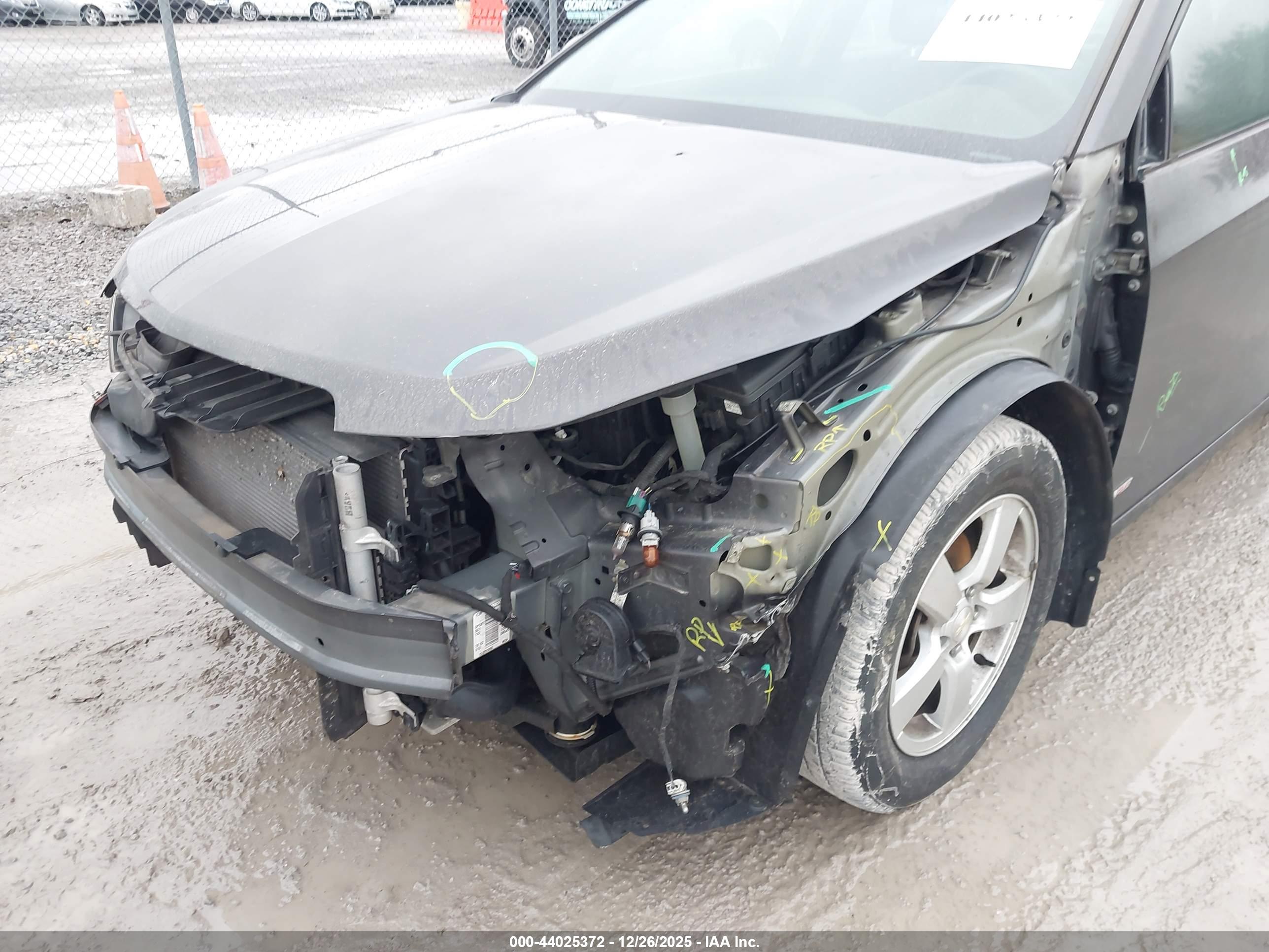 CHEVROLET CRUZE image 6