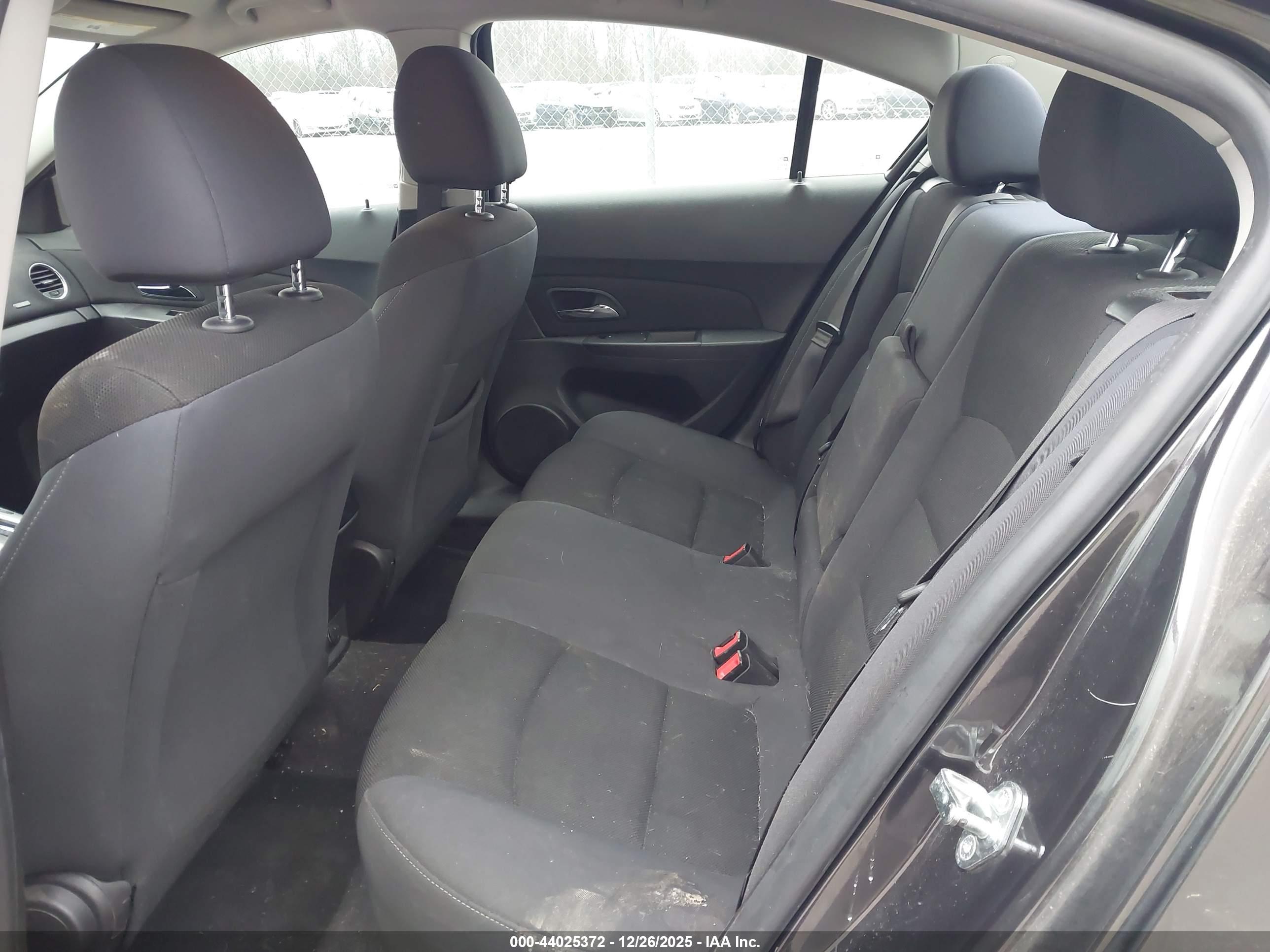 CHEVROLET CRUZE image 8