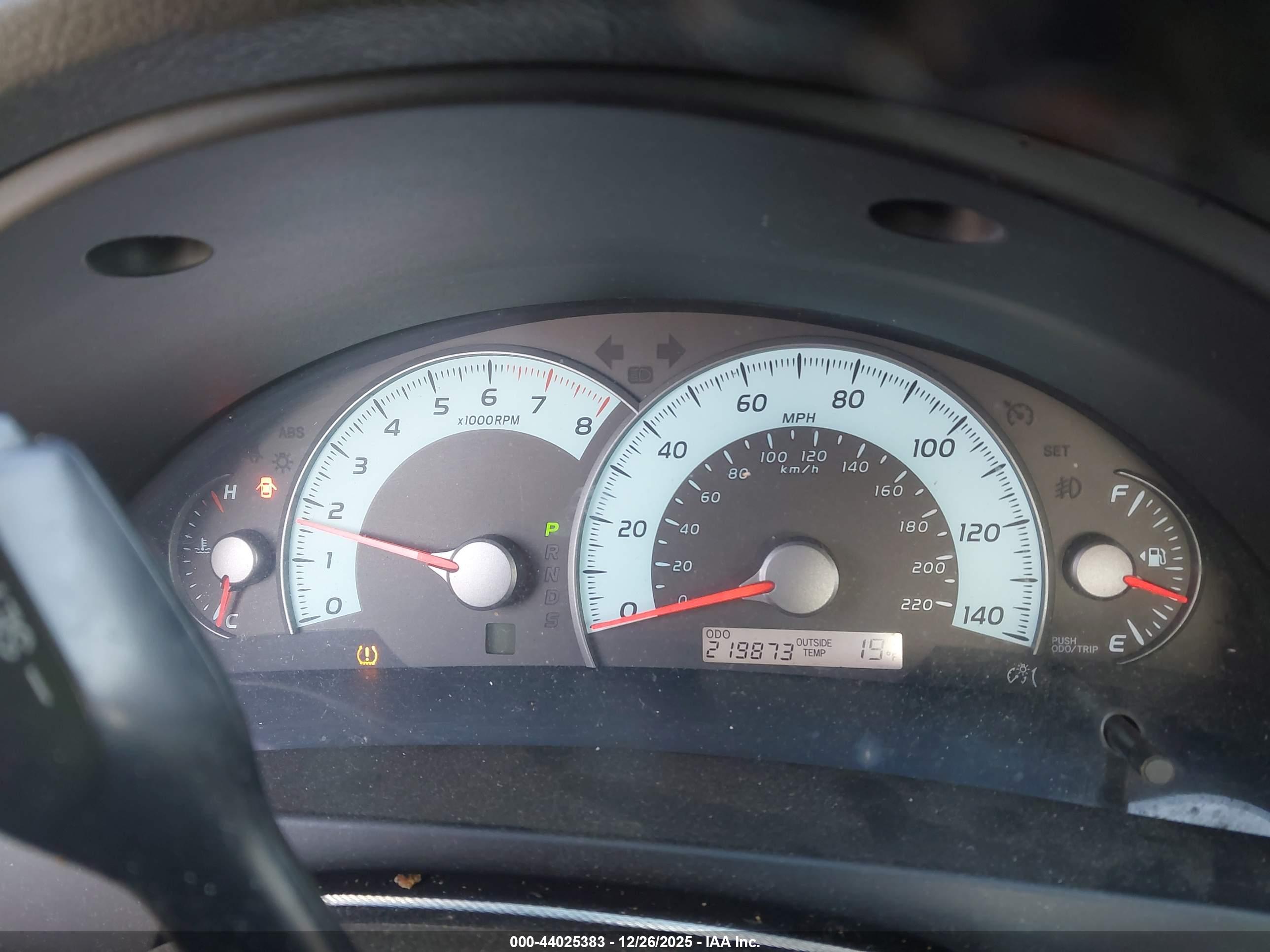 TOYOTA CAMRY image 7
