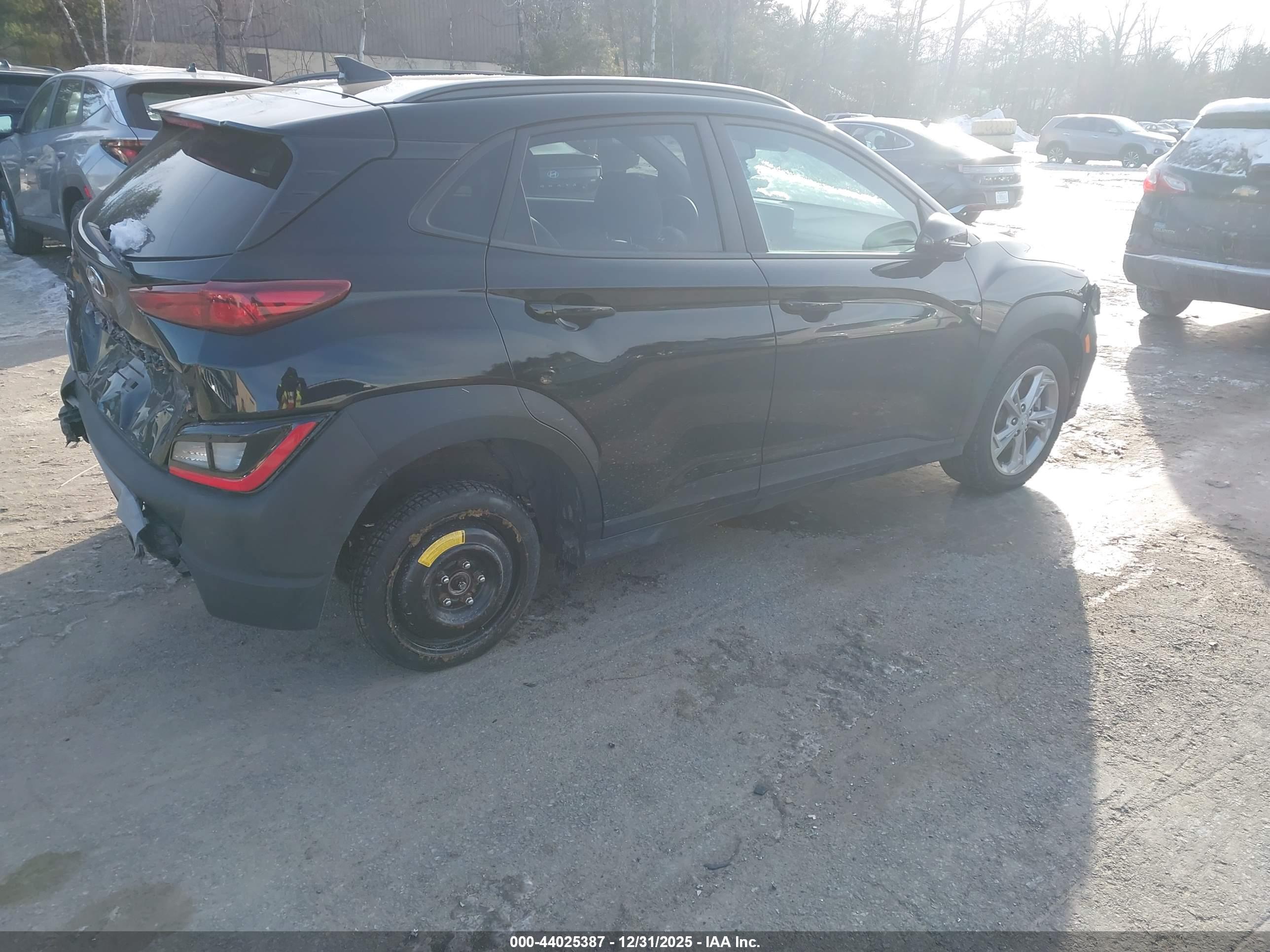 HYUNDAI KONA image 4