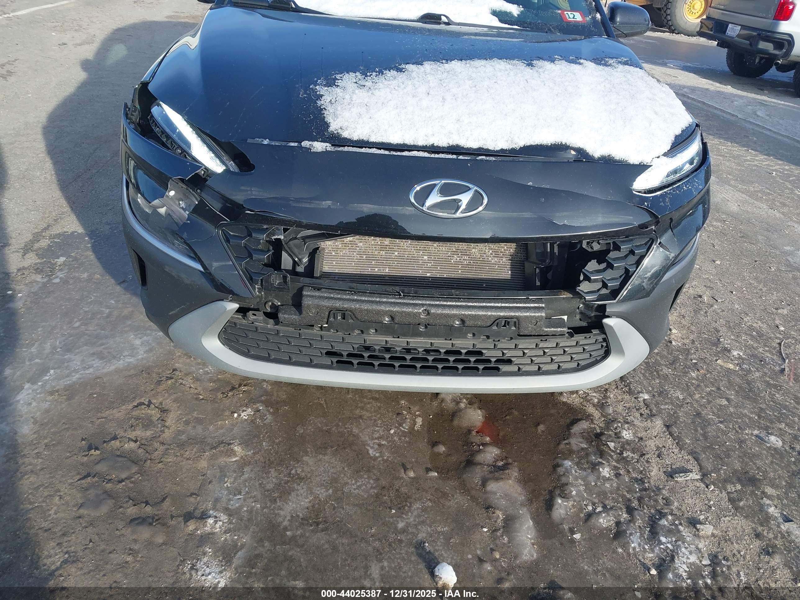 HYUNDAI KONA image 6