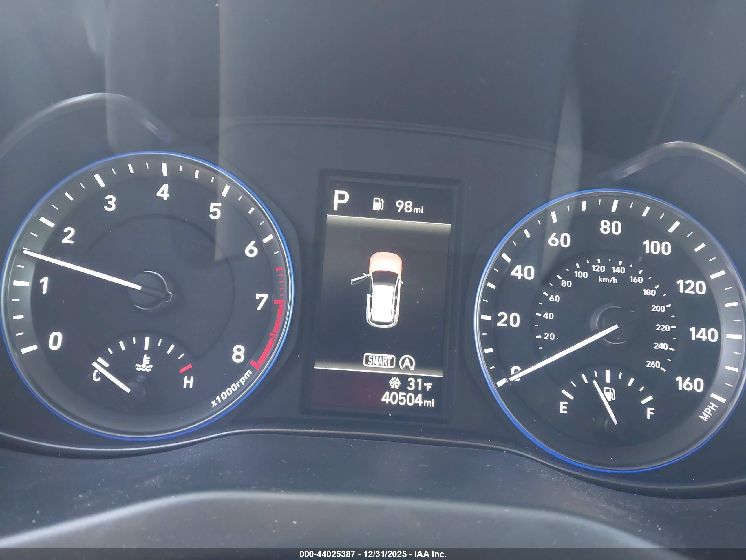 HYUNDAI KONA image 7