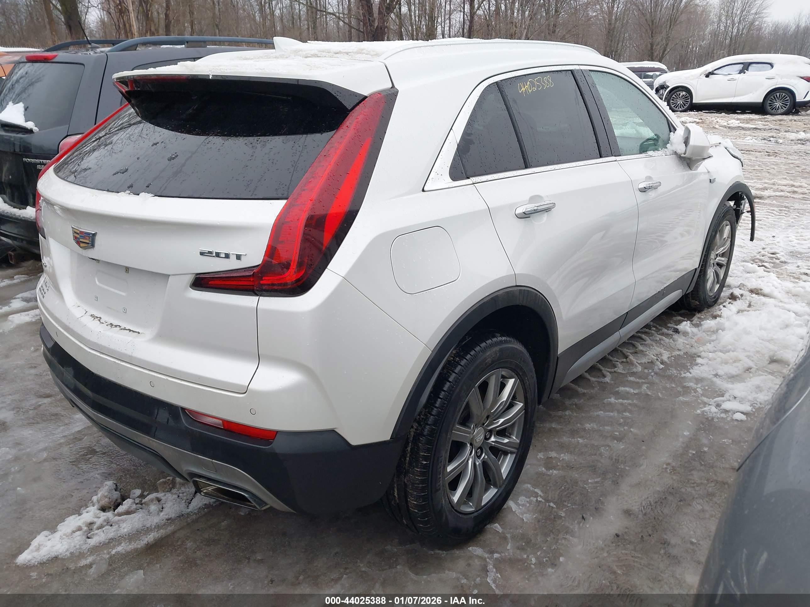 CADILLAC XT4 image 4