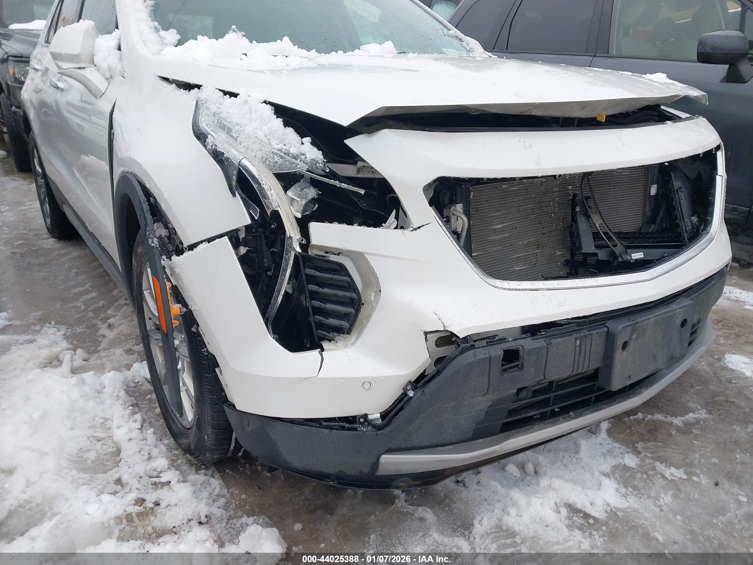 CADILLAC XT4 image 6