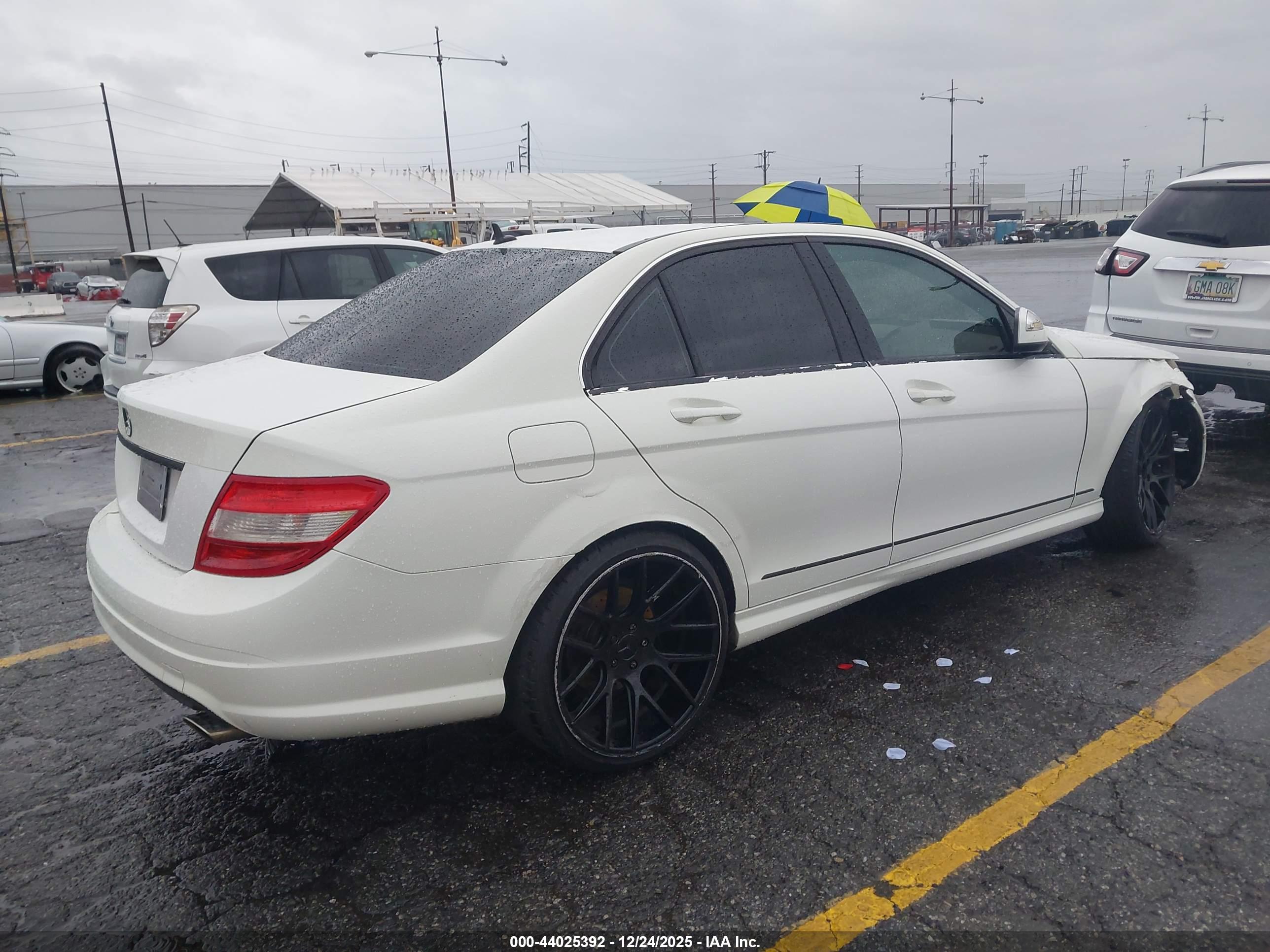 MERCEDES-BENZ C image 4
