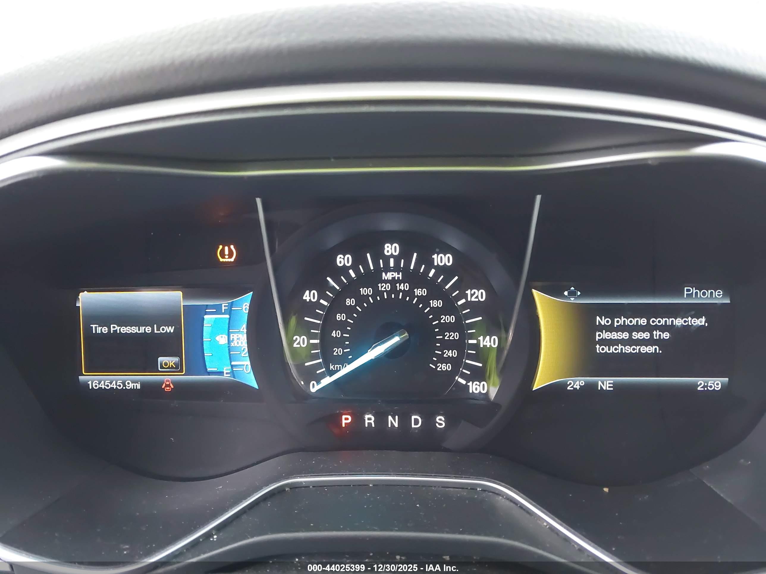 FORD FUSION image 7