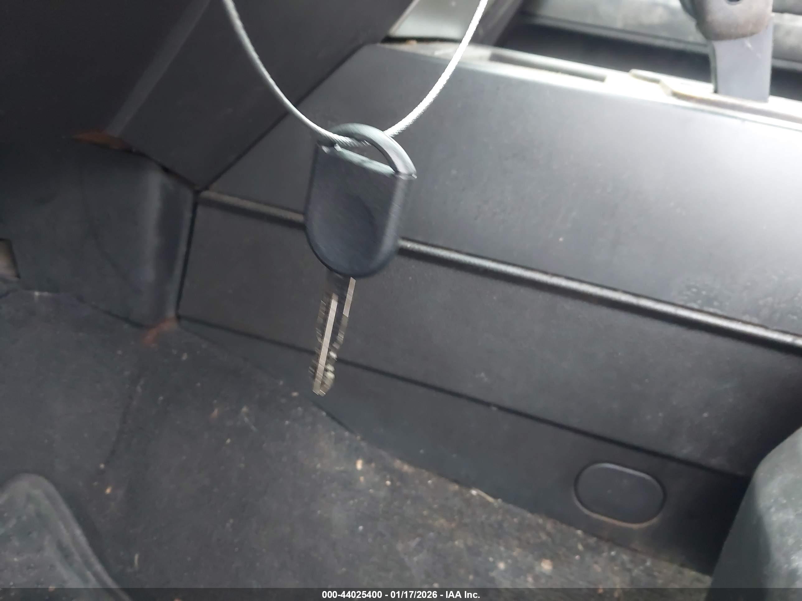 FORD EXPEDITION image 11