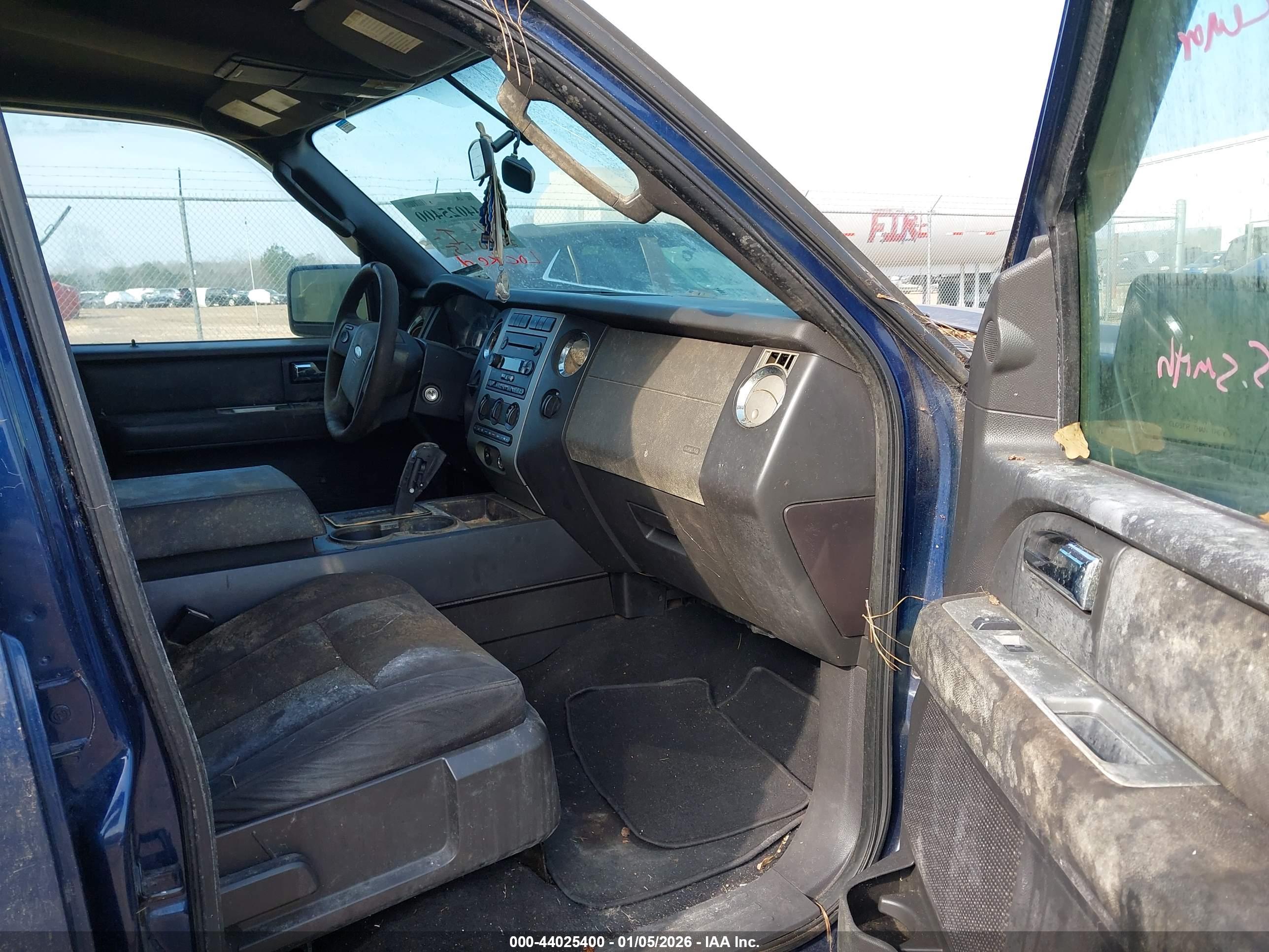 FORD EXPEDITION image 5