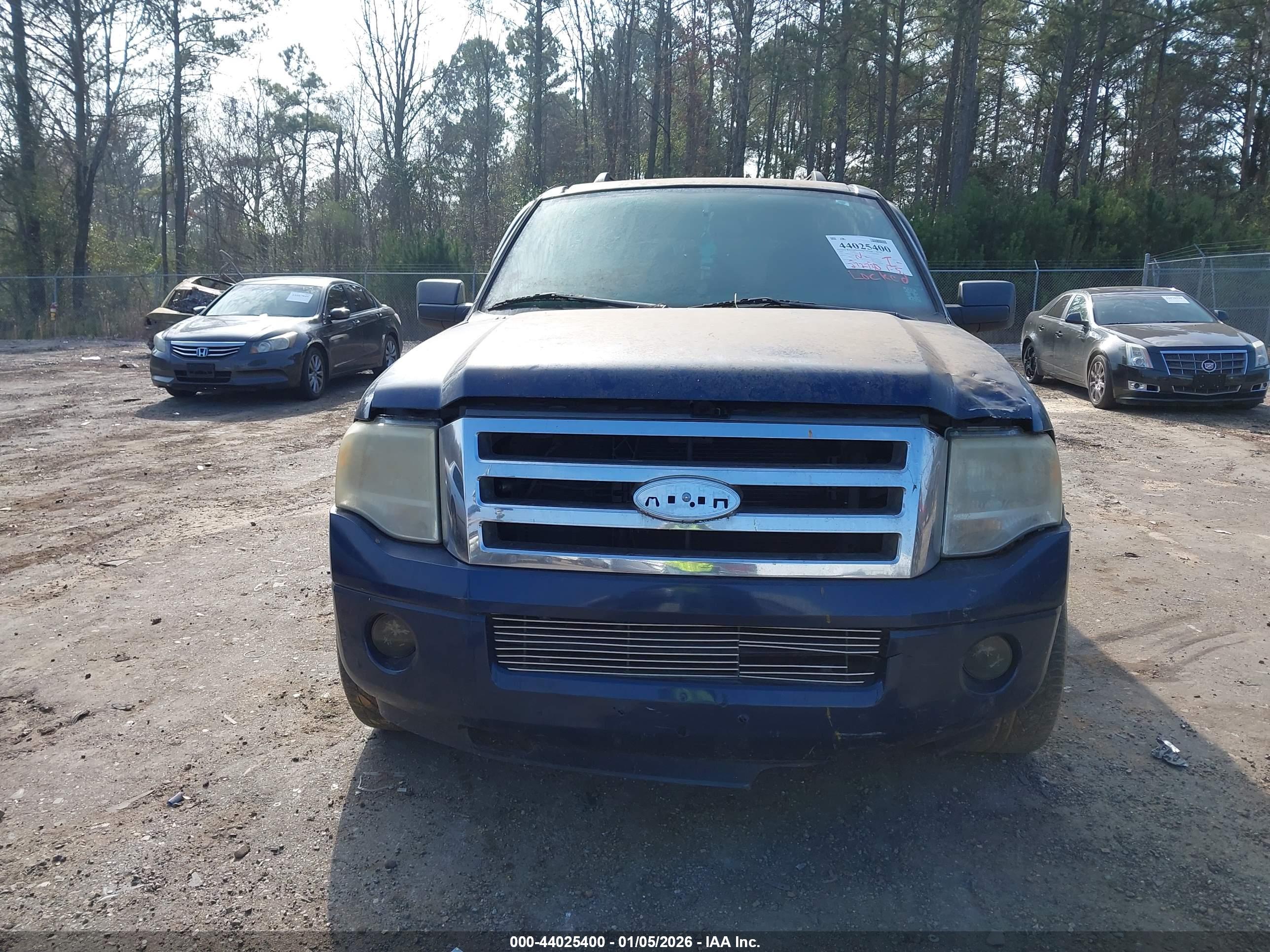 FORD EXPEDITION image 6