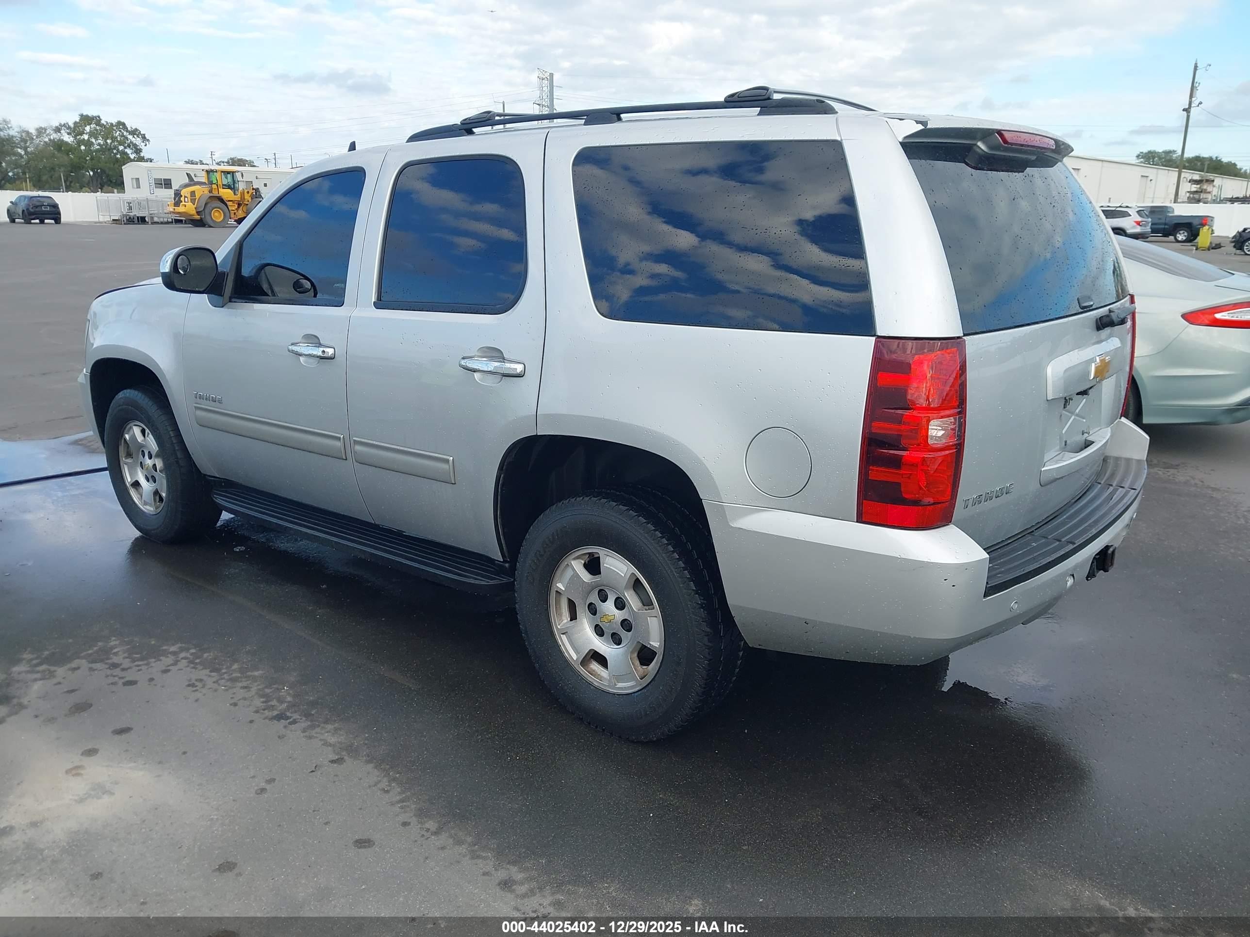 CHEVROLET TAHOE image 3