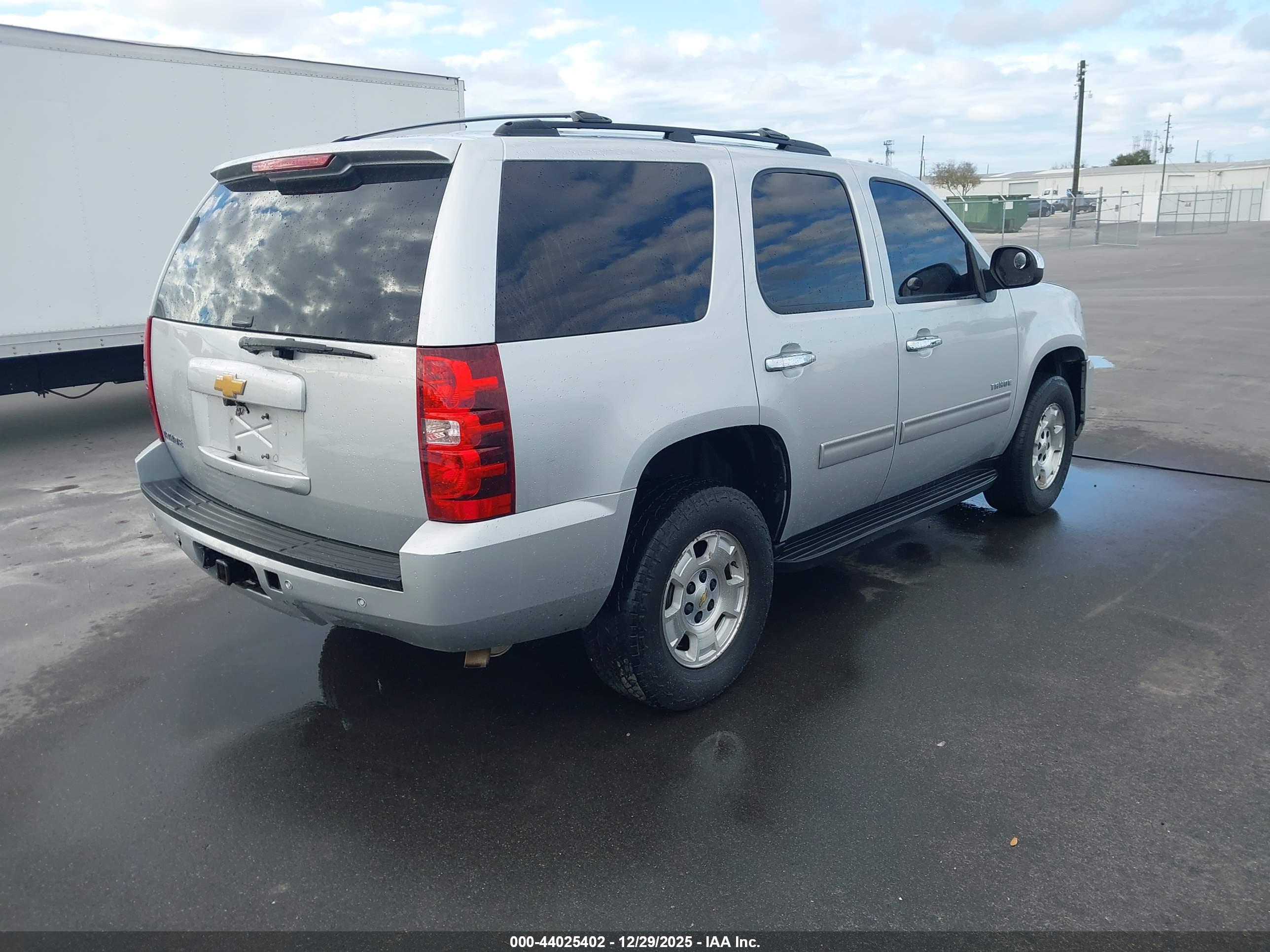 CHEVROLET TAHOE image 4