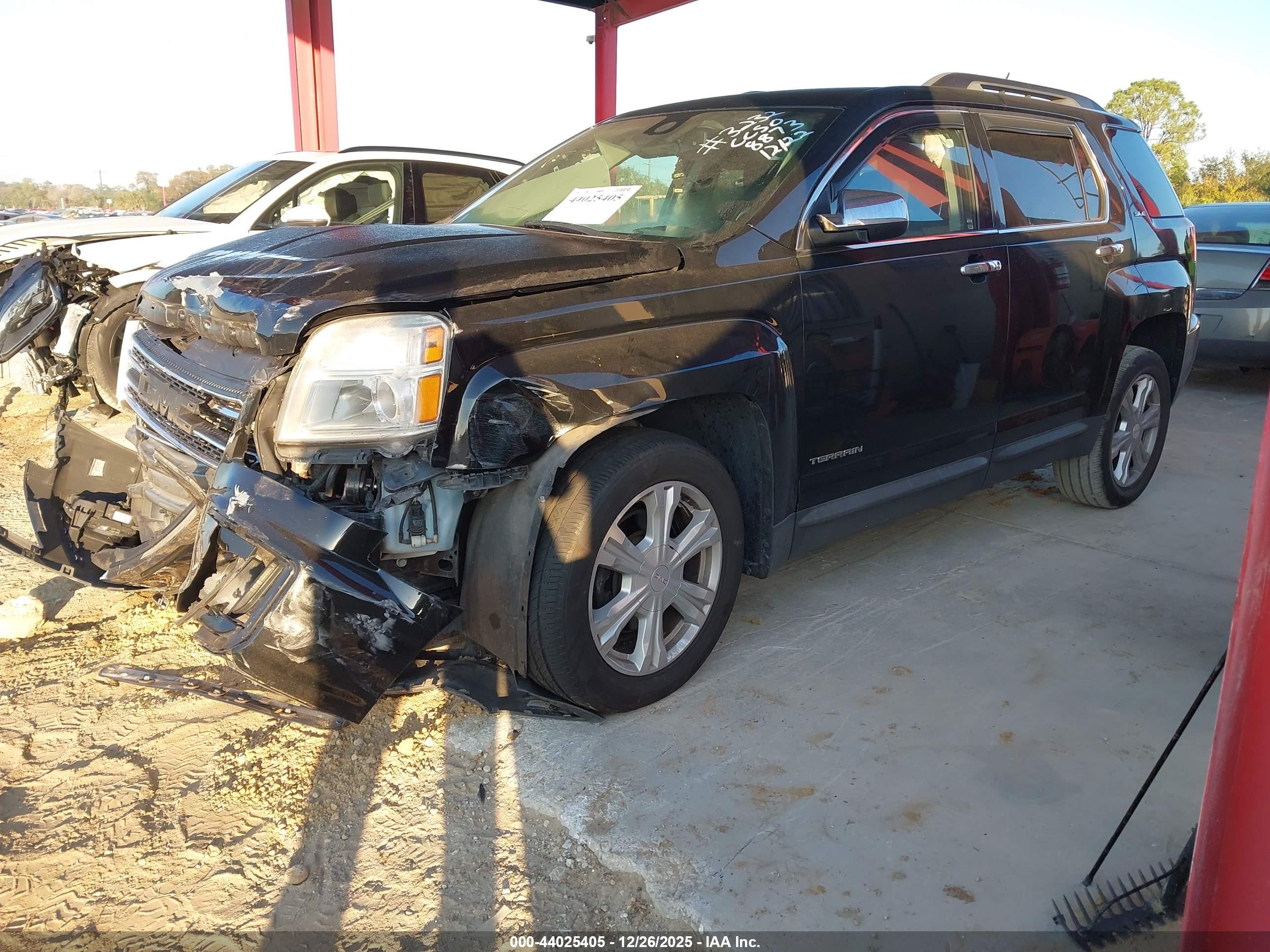 GMC TERRAIN image 2