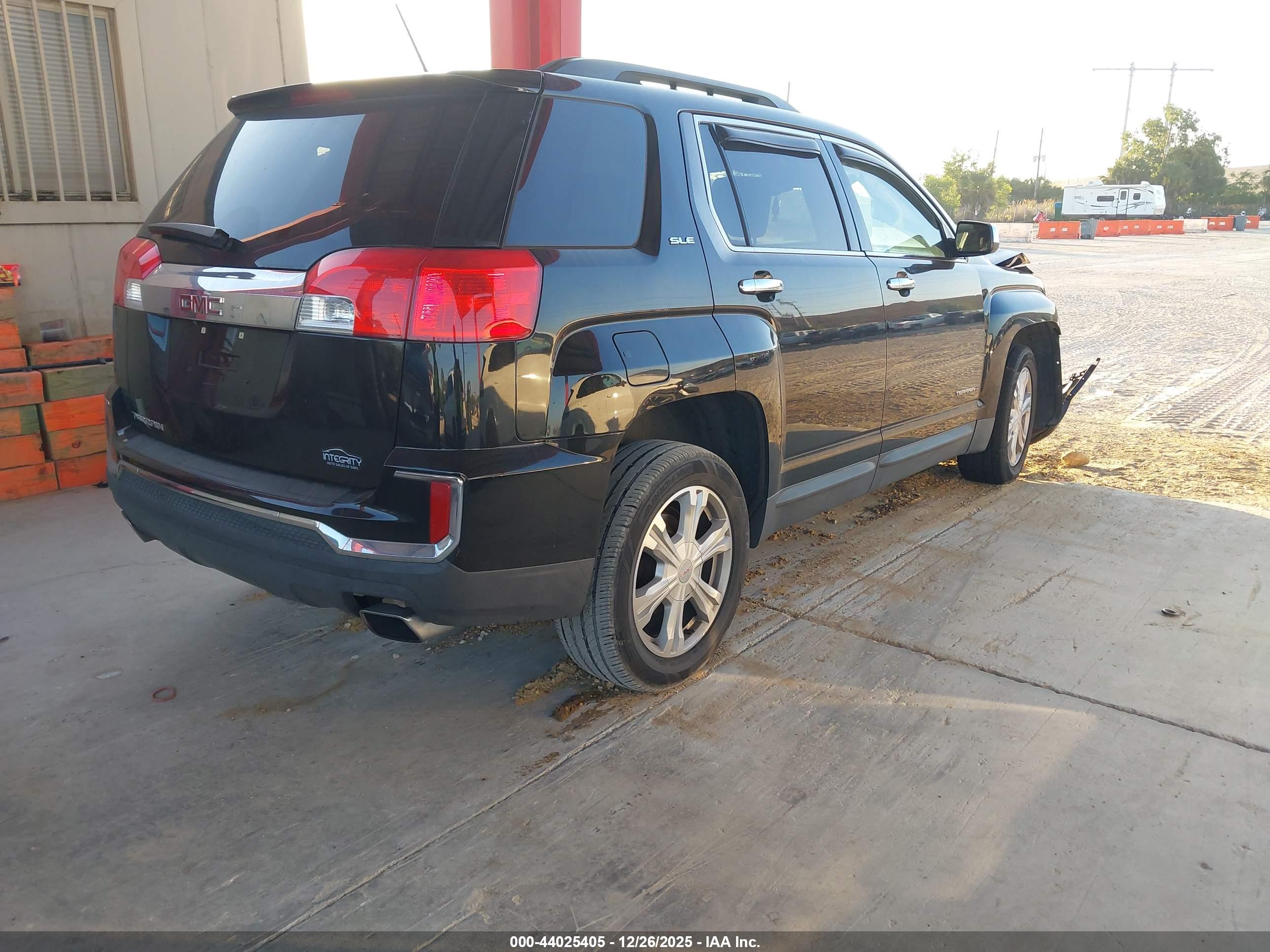GMC TERRAIN image 4