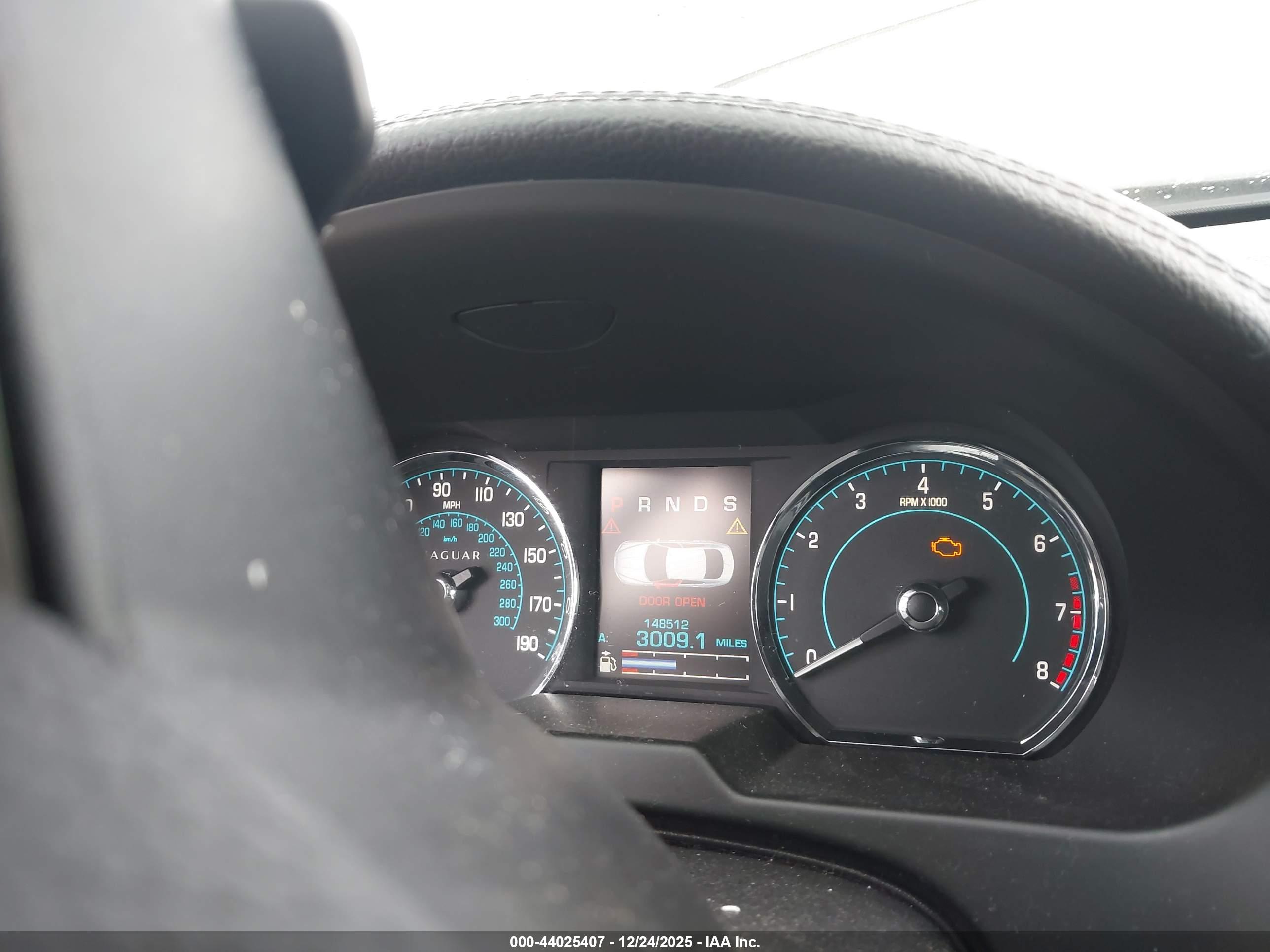 JAGUAR XF image 7