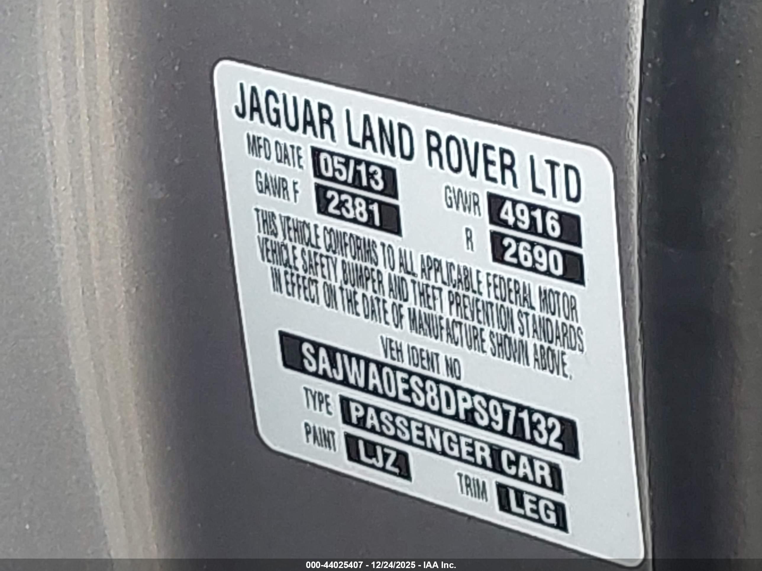 JAGUAR XF image 9