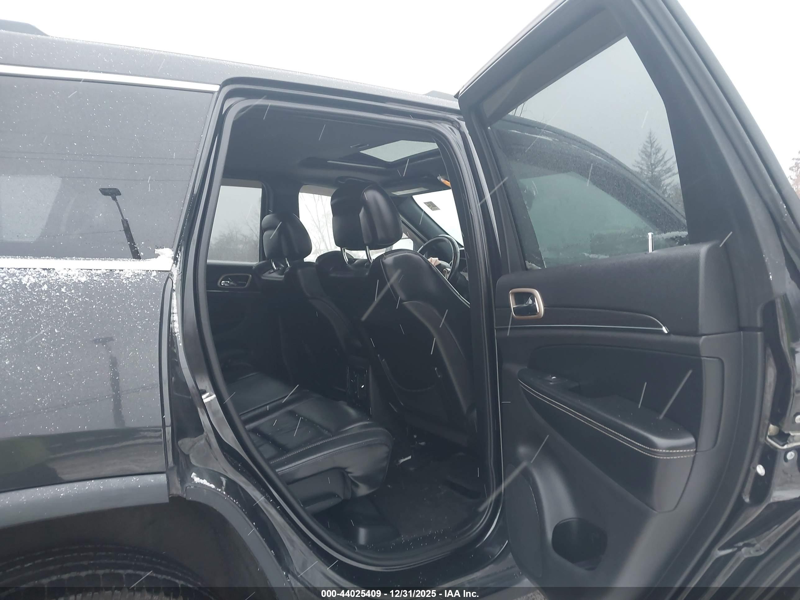 JEEP GRAND image 8