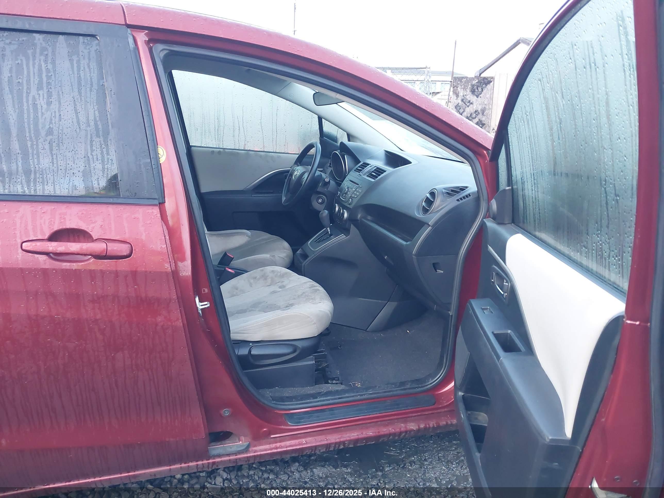 MAZDA MAZDA5 image 5