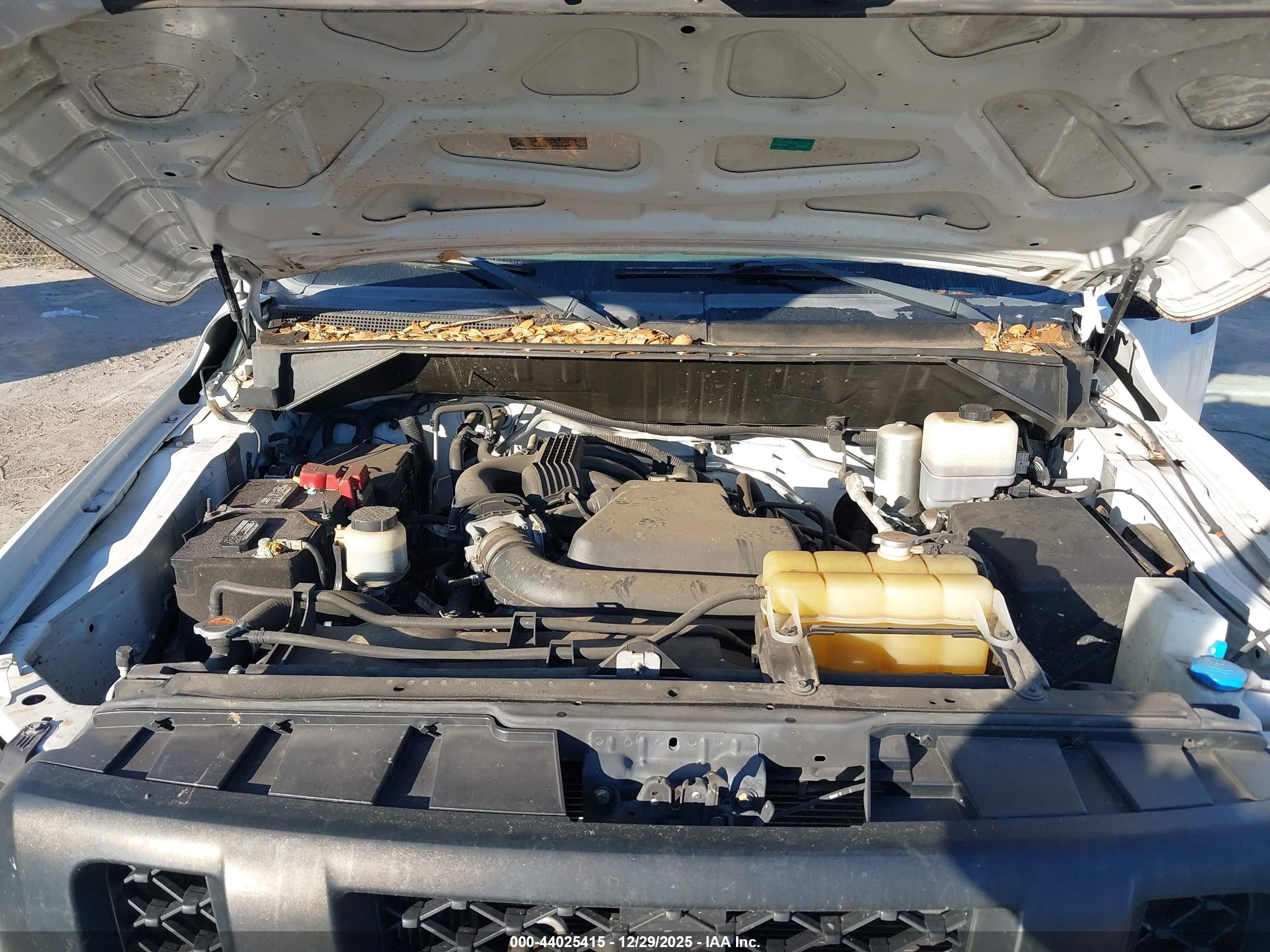 NISSAN NV image 10