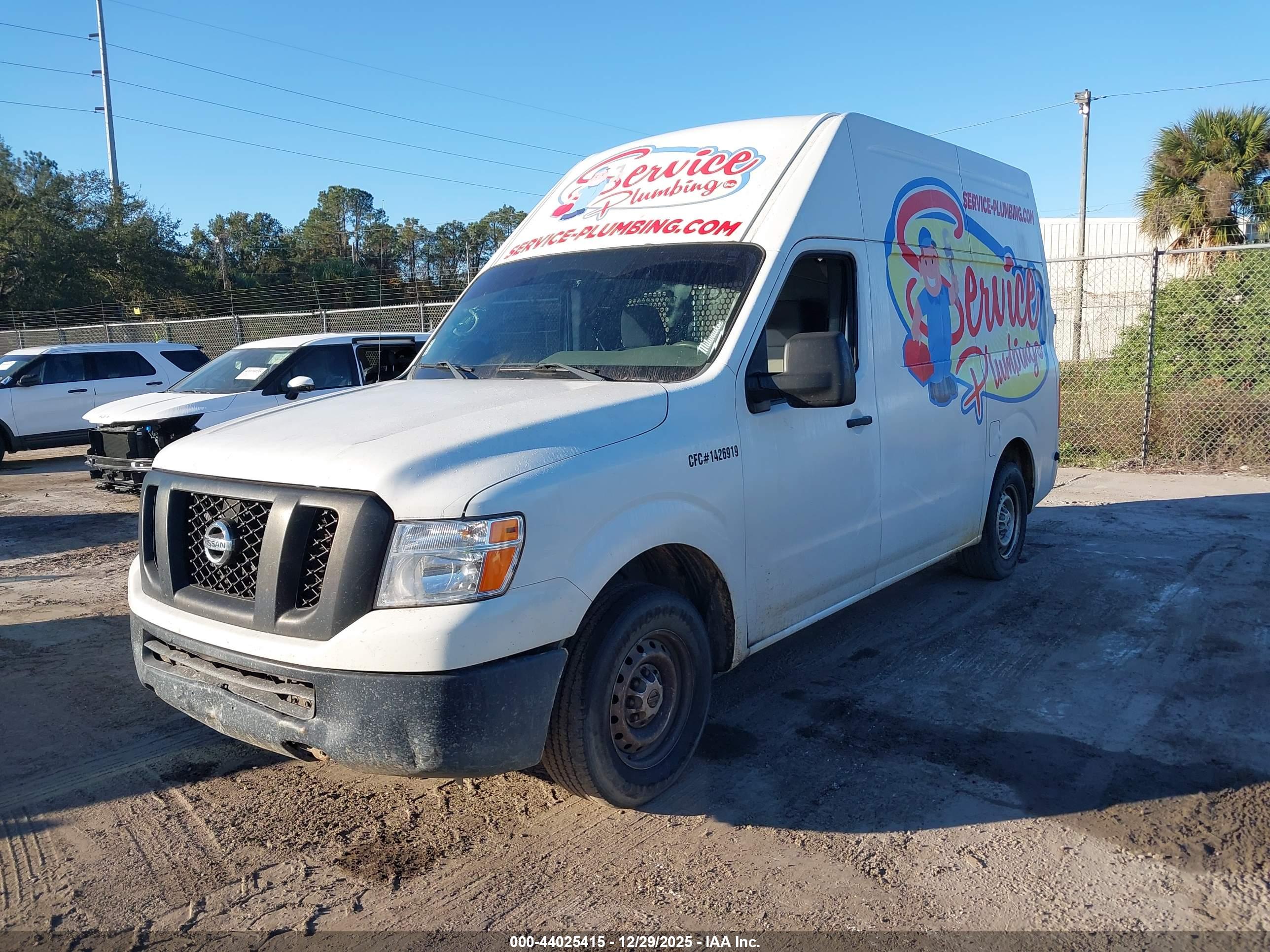 NISSAN NV image 2