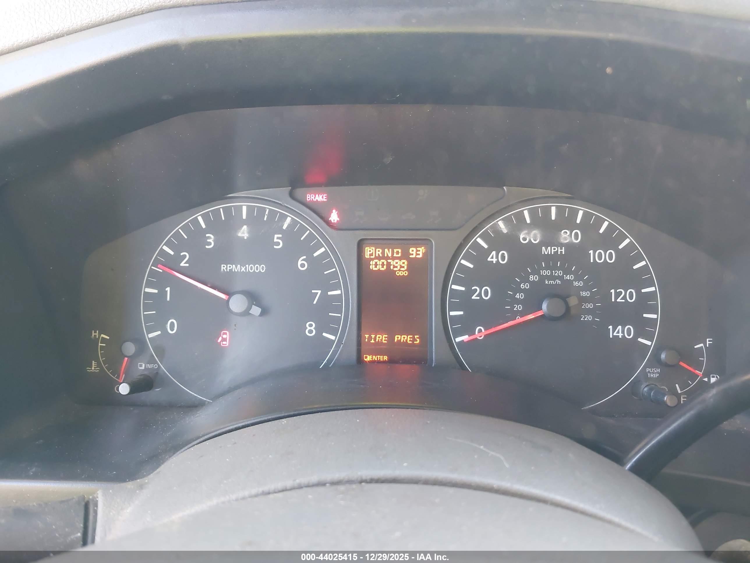 NISSAN NV image 7