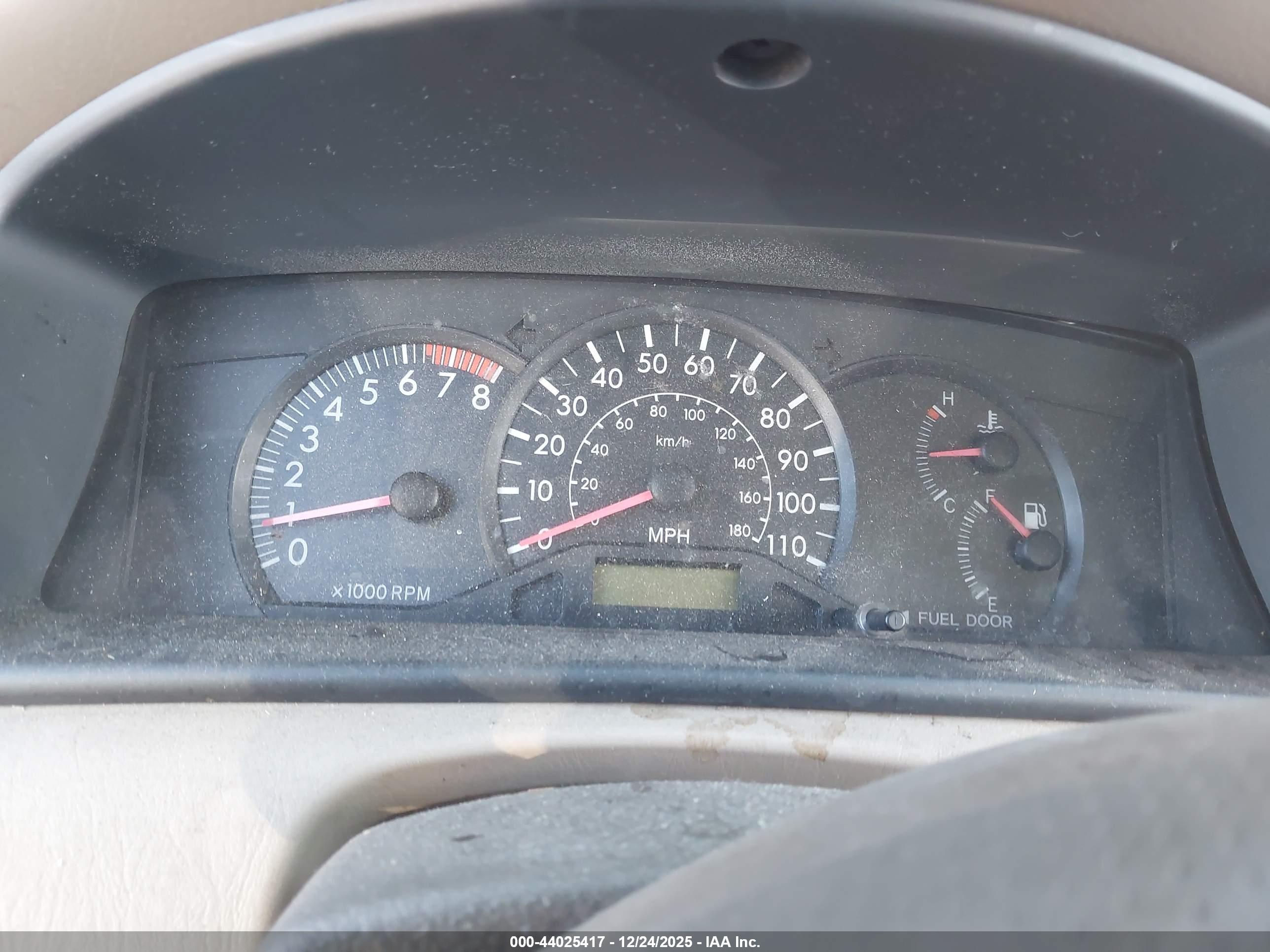 TOYOTA COROLLA image 7