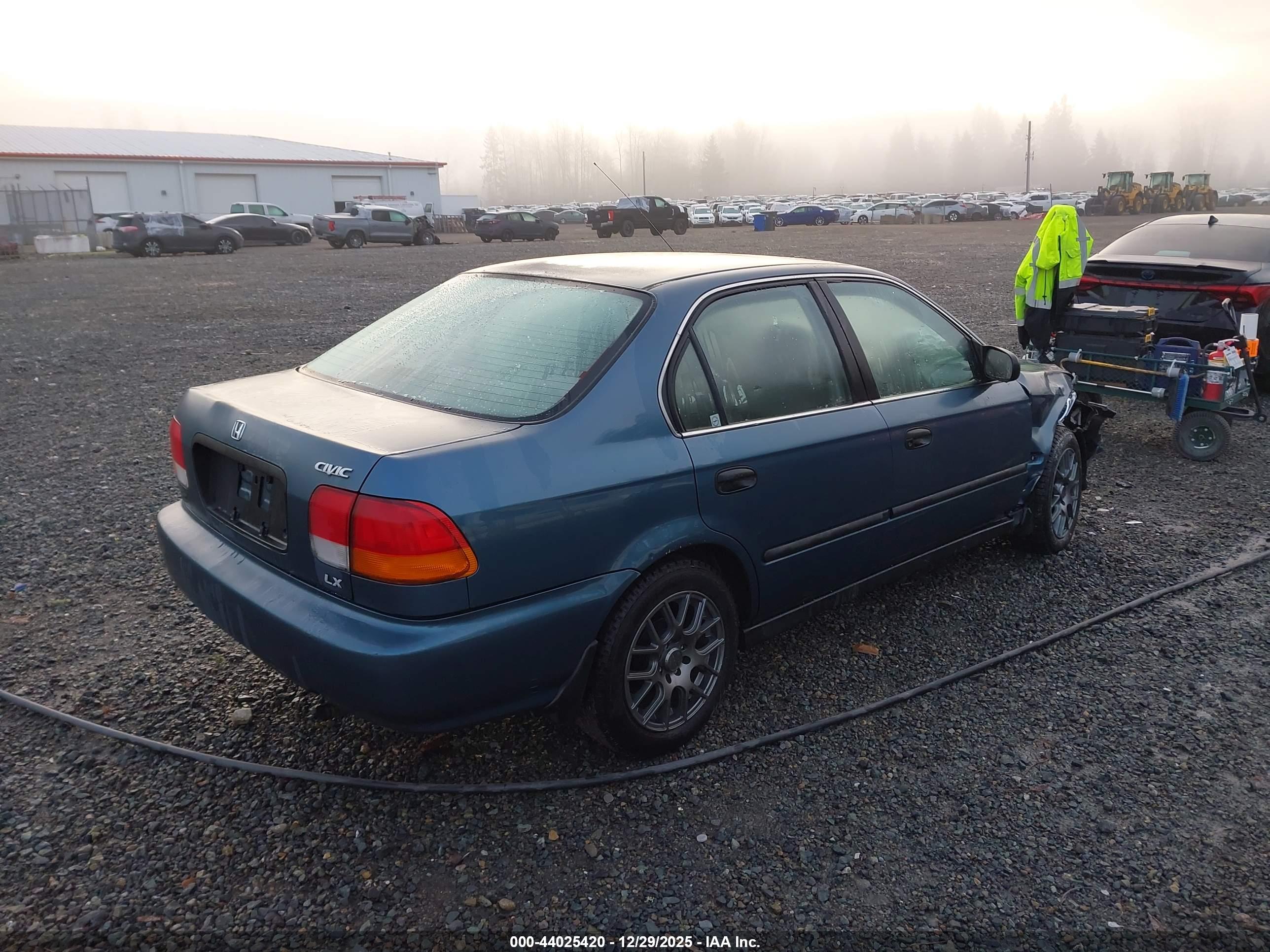 HONDA CIVIC image 4