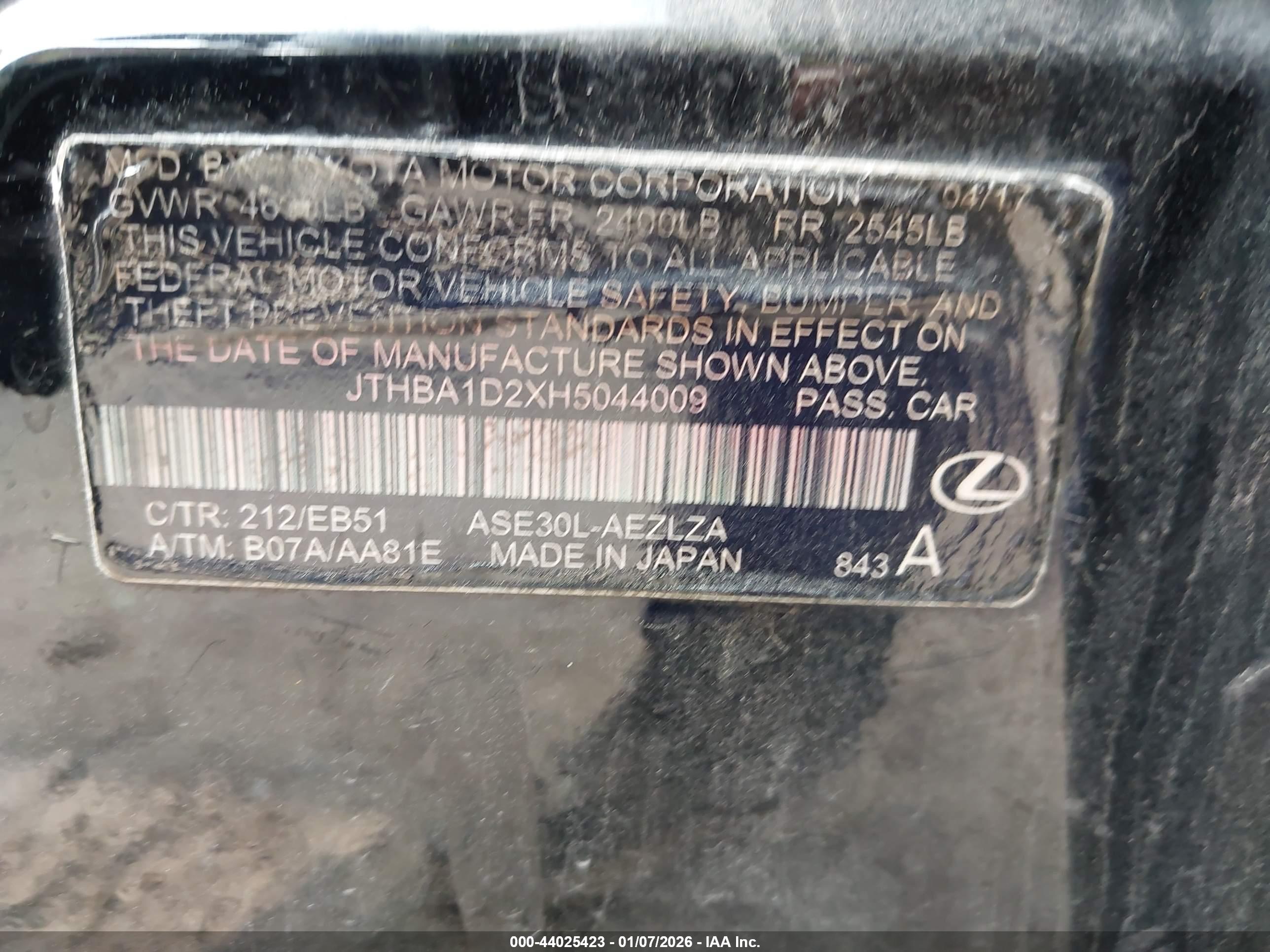 LEXUS IS image 9