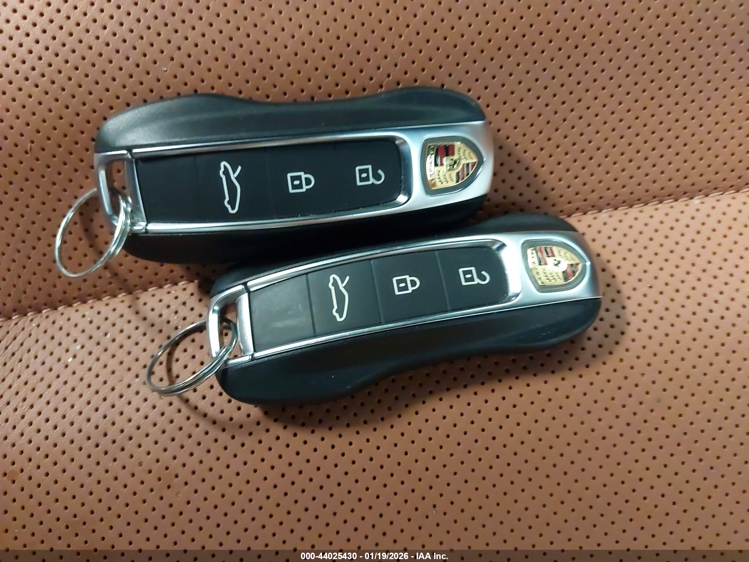 PORSCHE 911 image 11