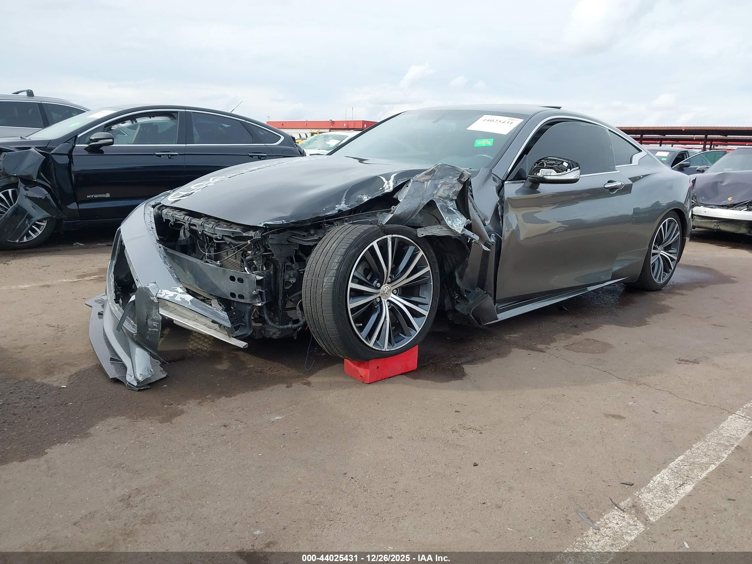 INFINITI Q60 image 2