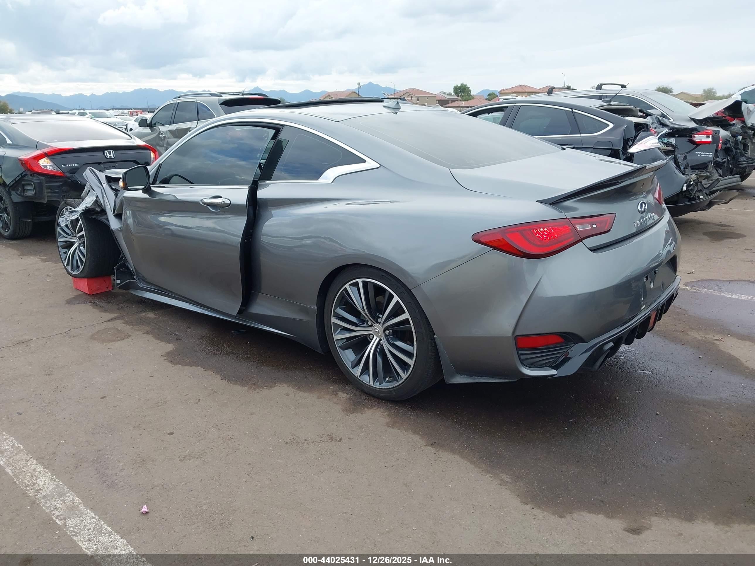 INFINITI Q60 image 3