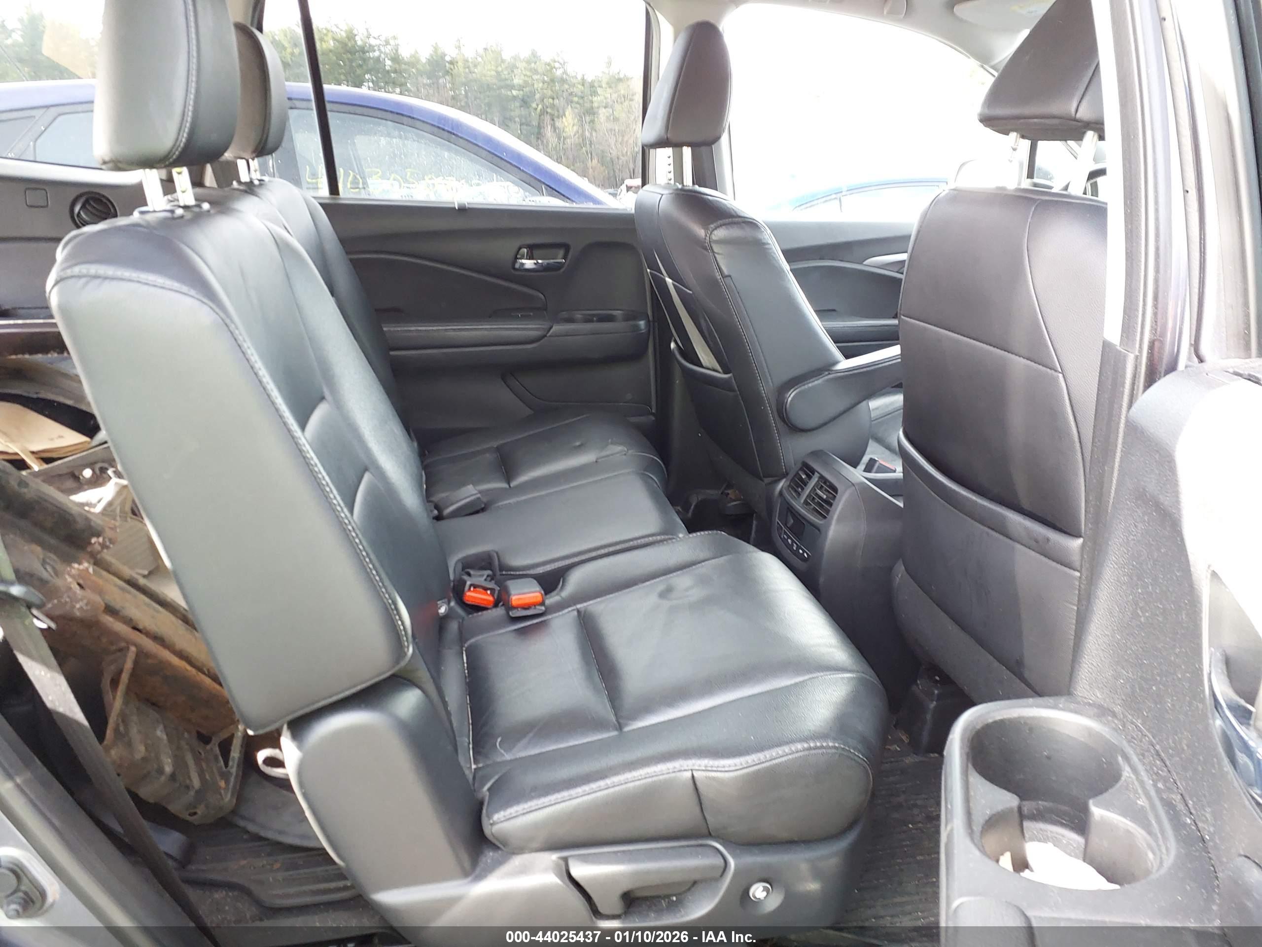 HONDA PILOT image 8